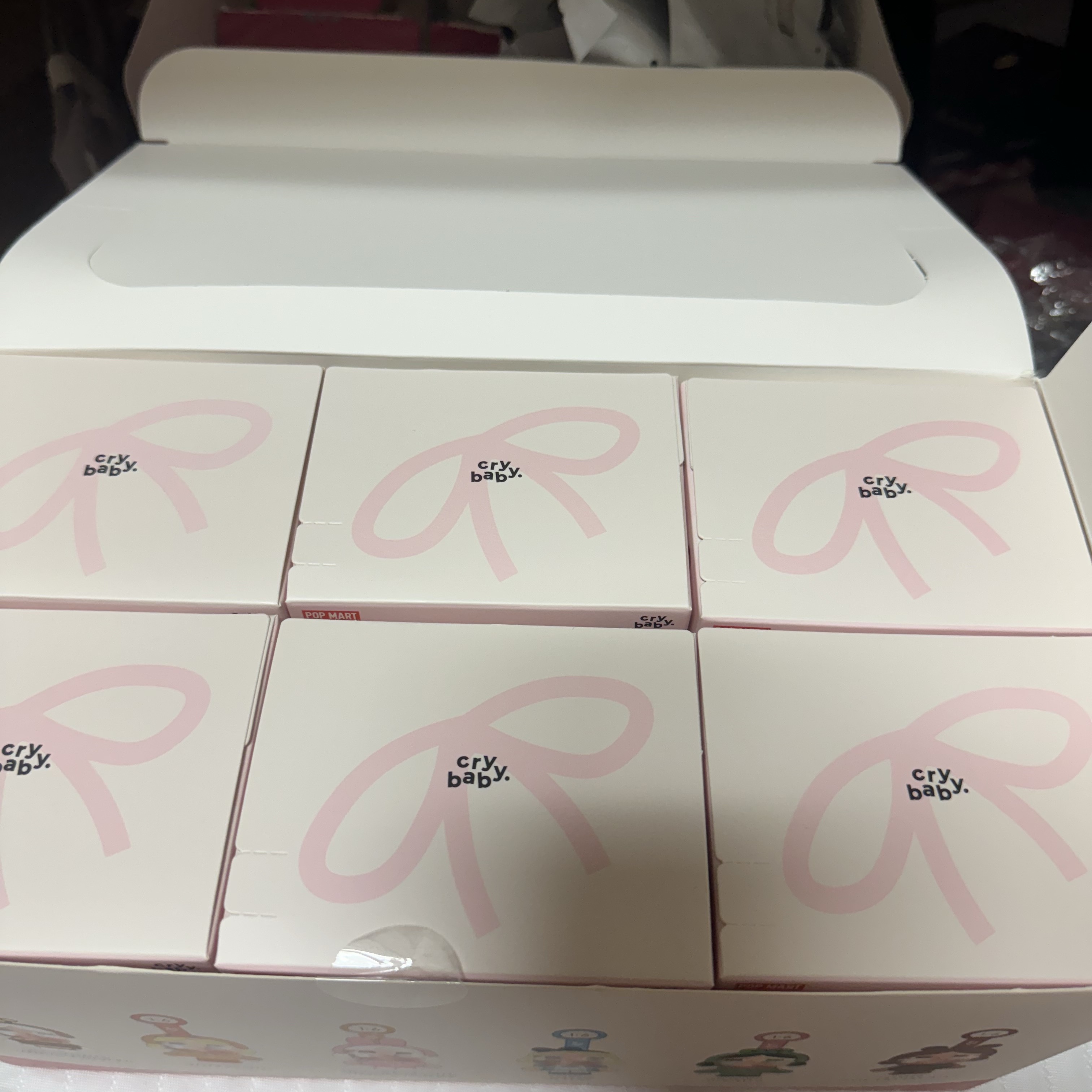 Pop Mart Crybaby Crying Again Series Plush Keyring Sealed Case (6 Blind Boxes) 착용 스타일 - 2