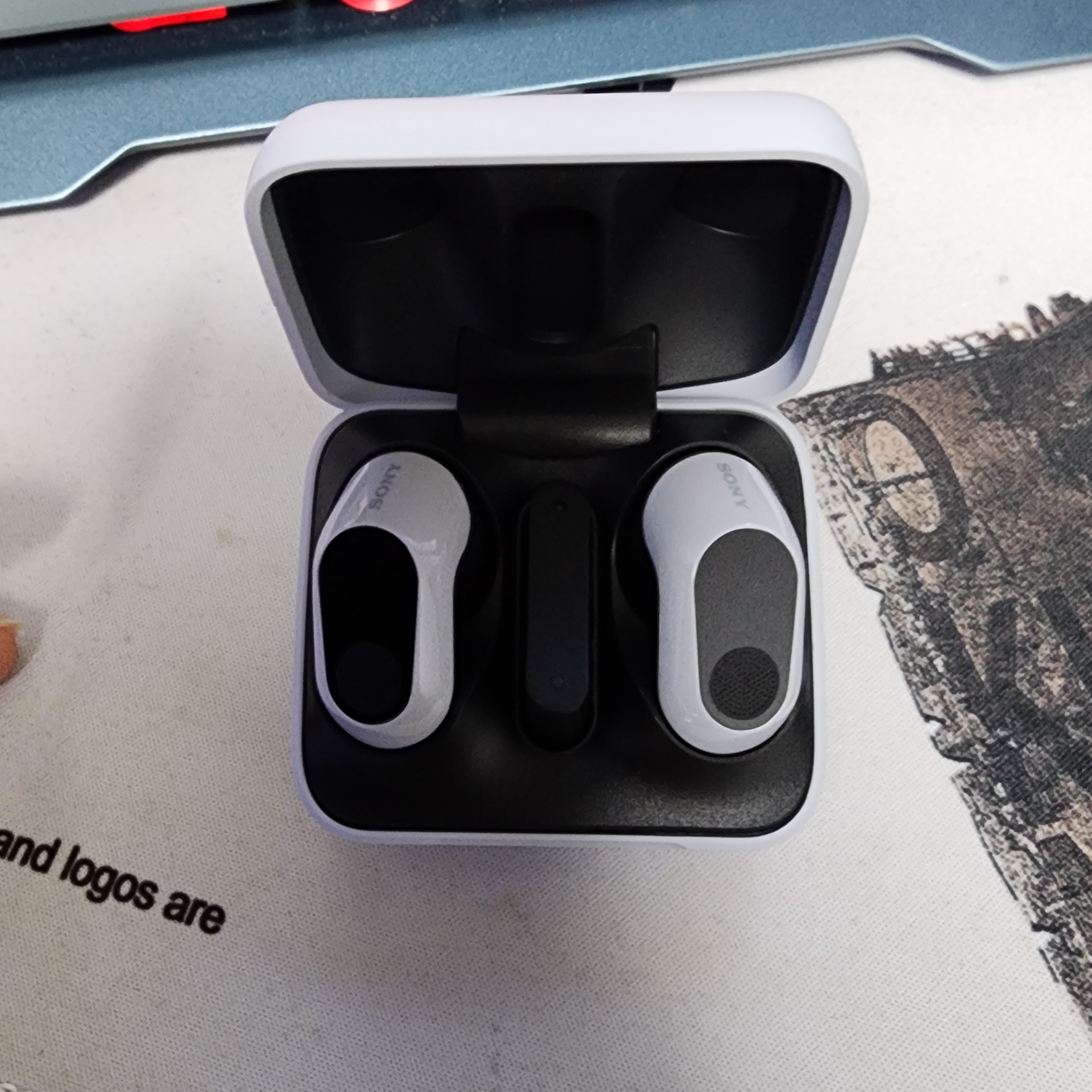 Sony INZONE Buds White (Sony Korea Ver.) 착용 스타일 - 1