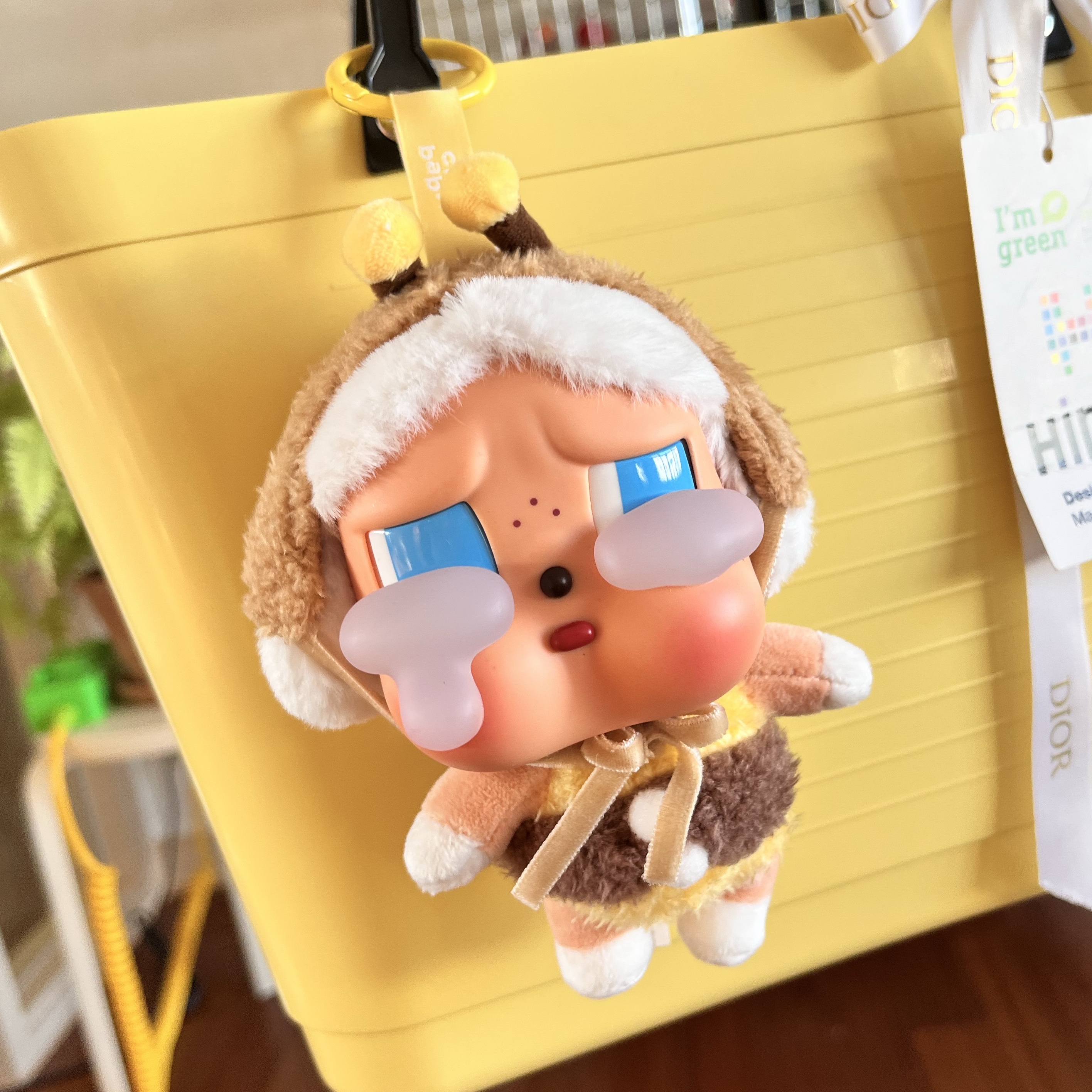 Pop Mart Crybaby Crying Again Series Plush Keyring I'll Bring You A Flower (Opened Case) 착용 스타일 - 2