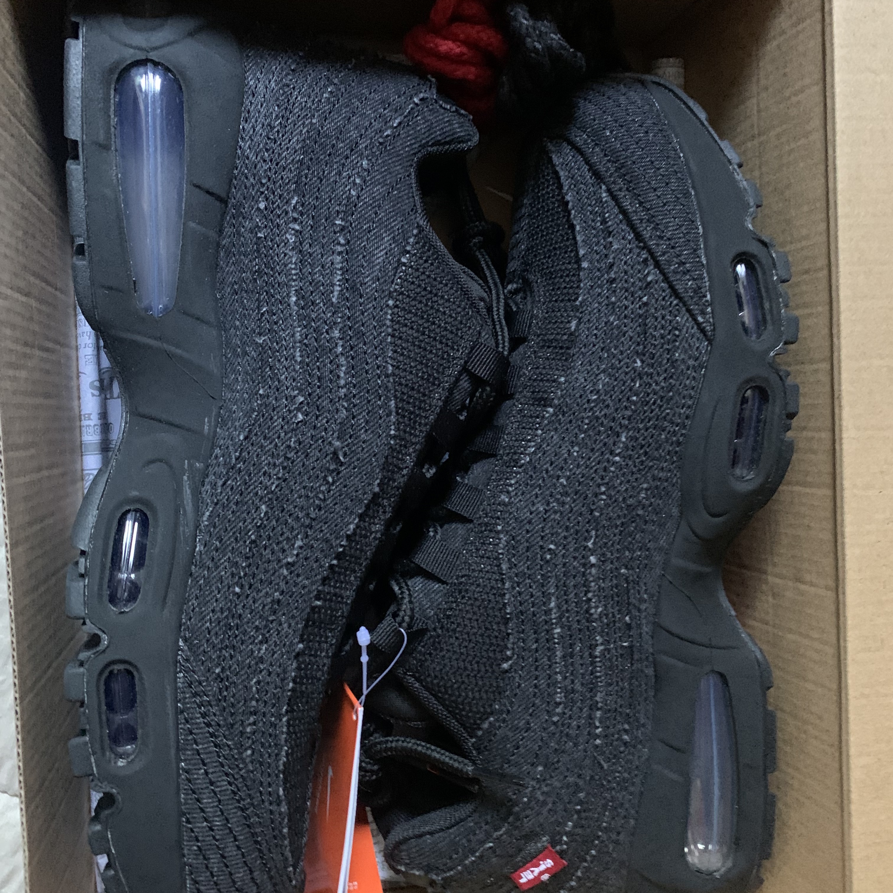 Nike x Levi's Air Max 95 Black 착용 스타일 - 3