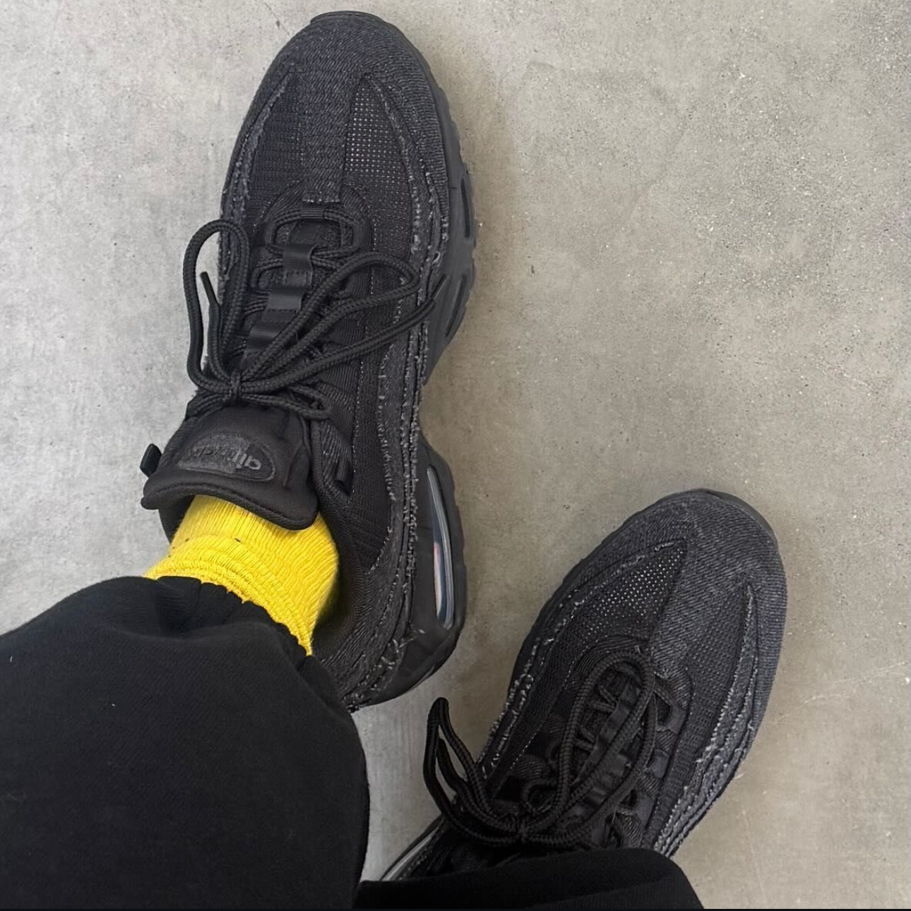 Nike x Levi's Air Max 95 Black 착용 스타일 - 4