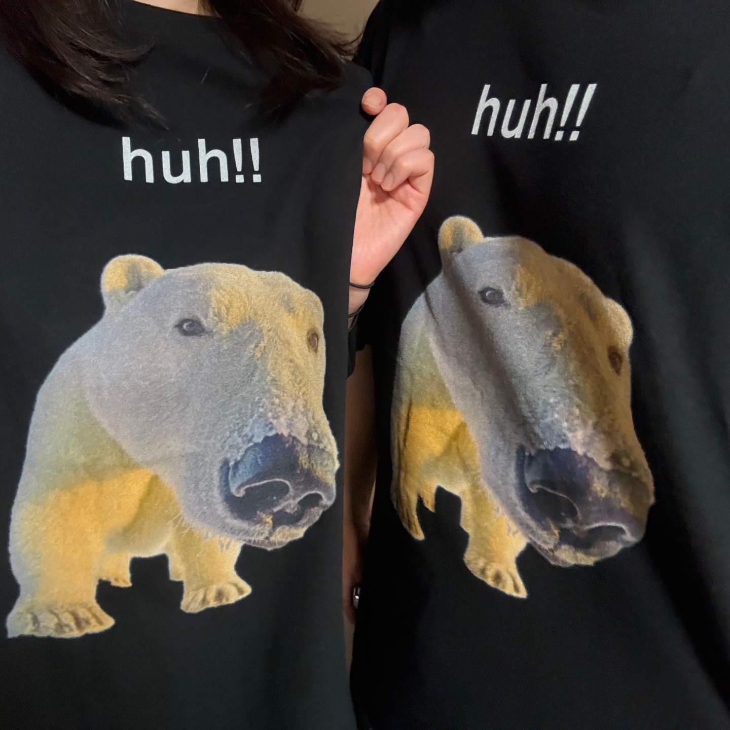 Suade Huh Tee Black 착용 스타일