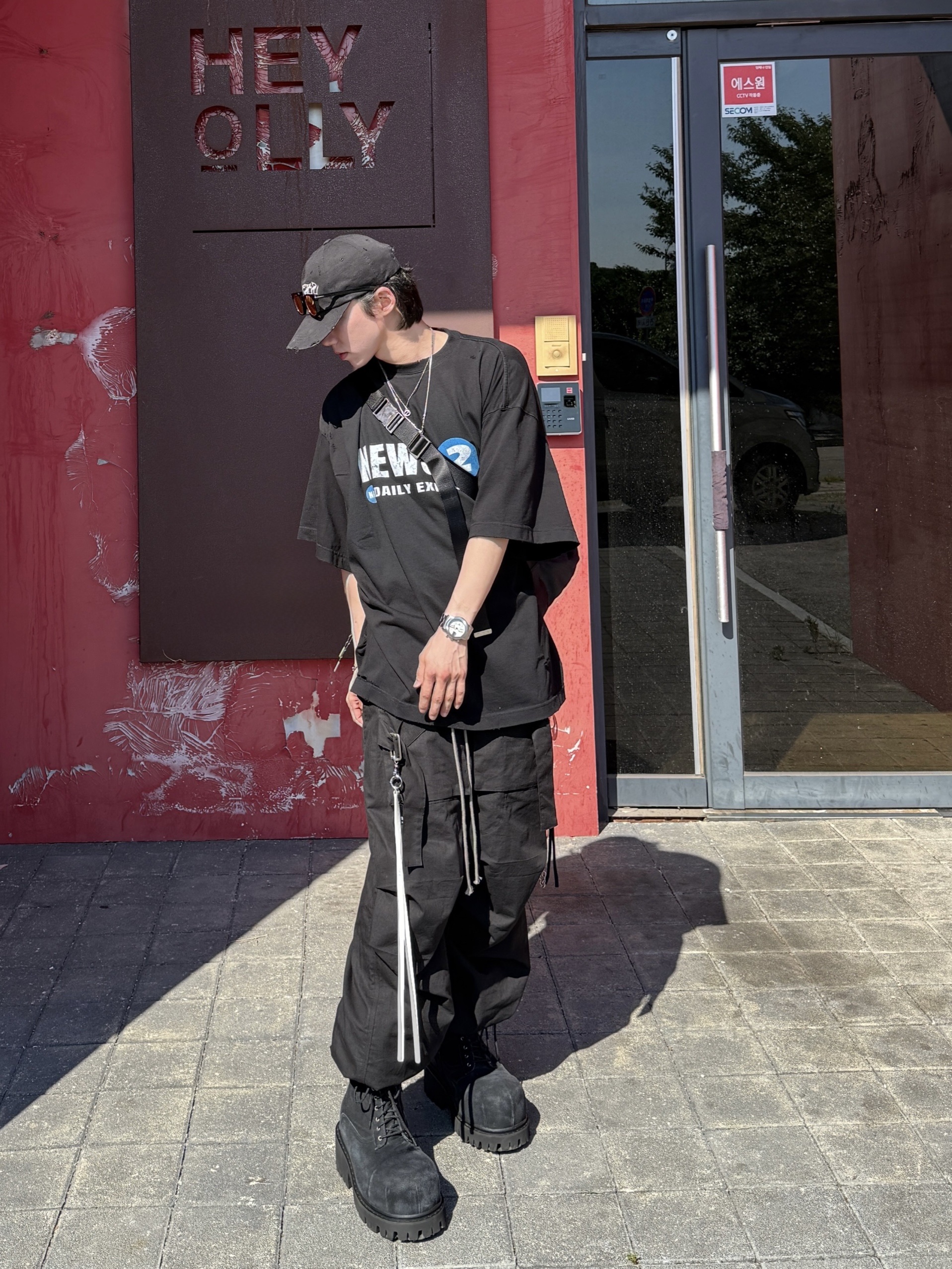 Nonnod Puckering News T-shirt Vintage black, Civision by CSC Sinners Cap 착용 스타일 - 8