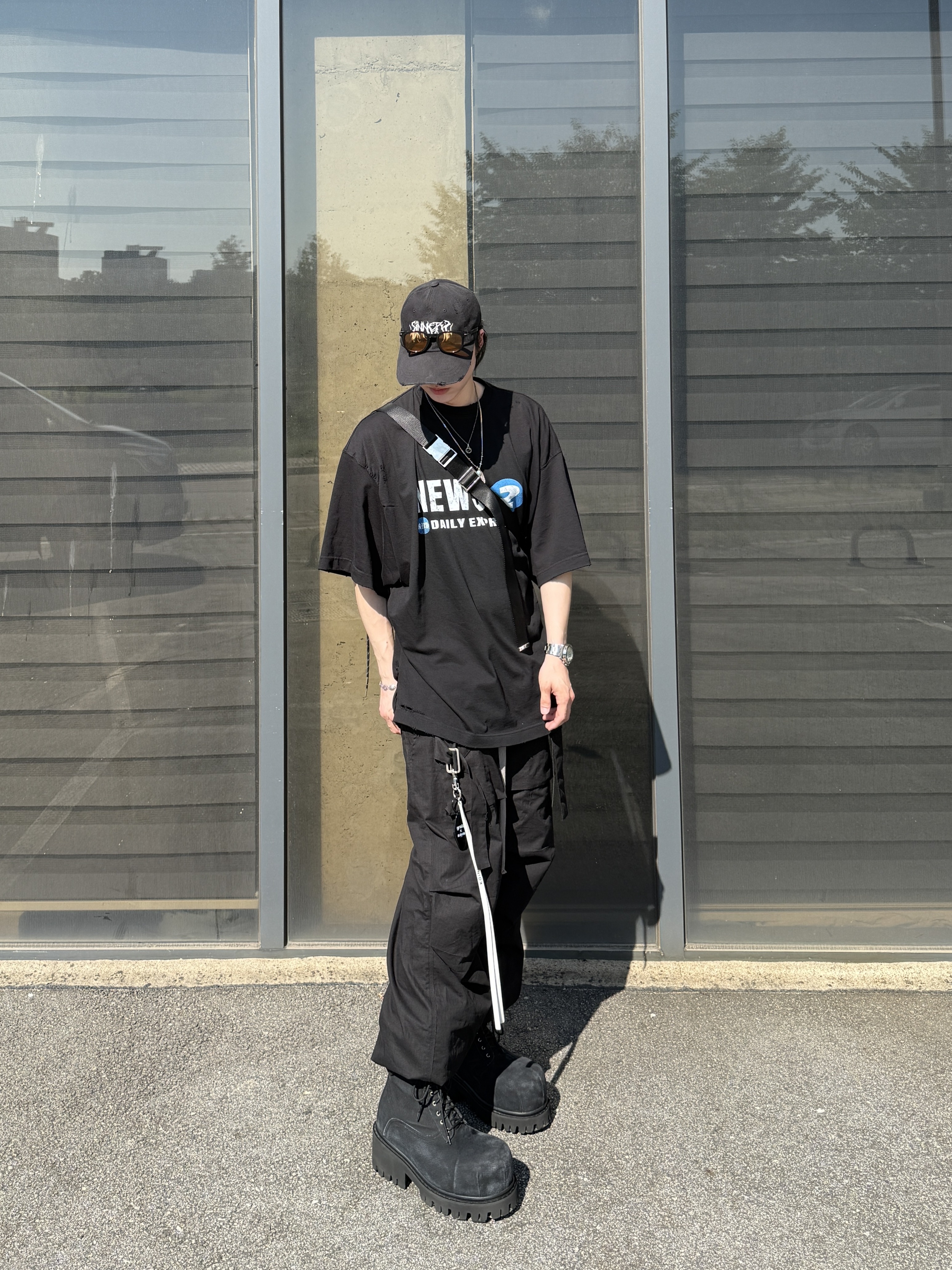 Nonnod Puckering News T-shirt Vintage black, Civision by CSC Sinners Cap 착용 스타일 - 4