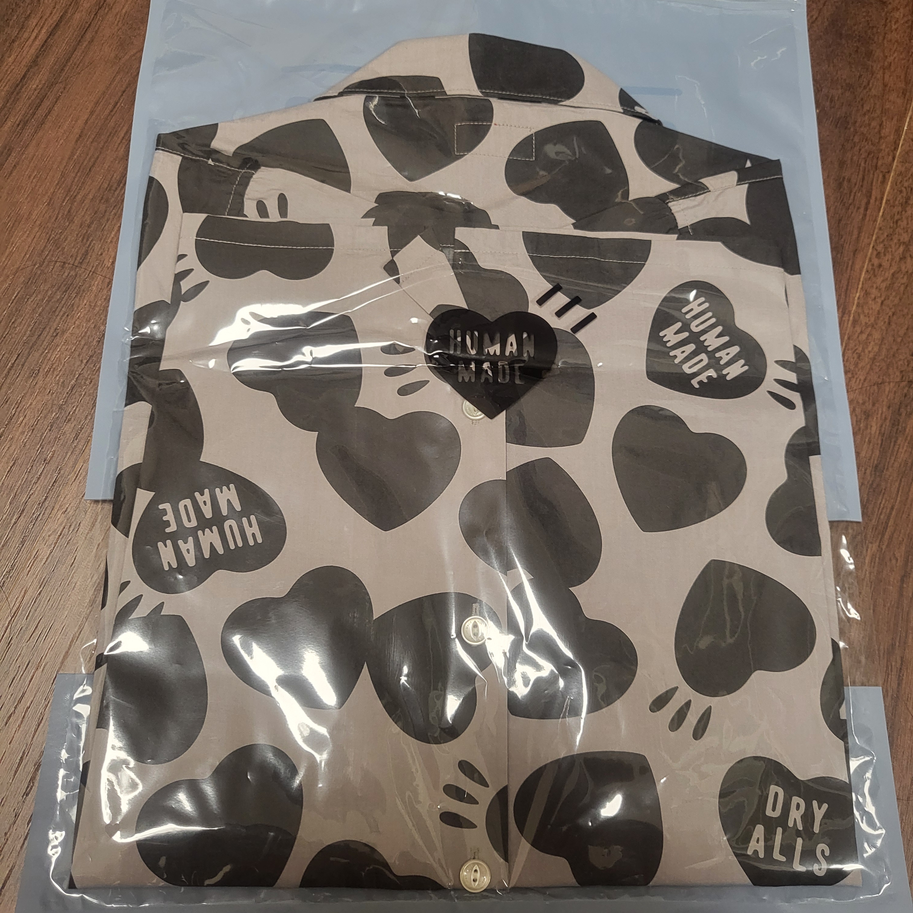 Human Made Heart Aloha Shirt Gray 착용 스타일