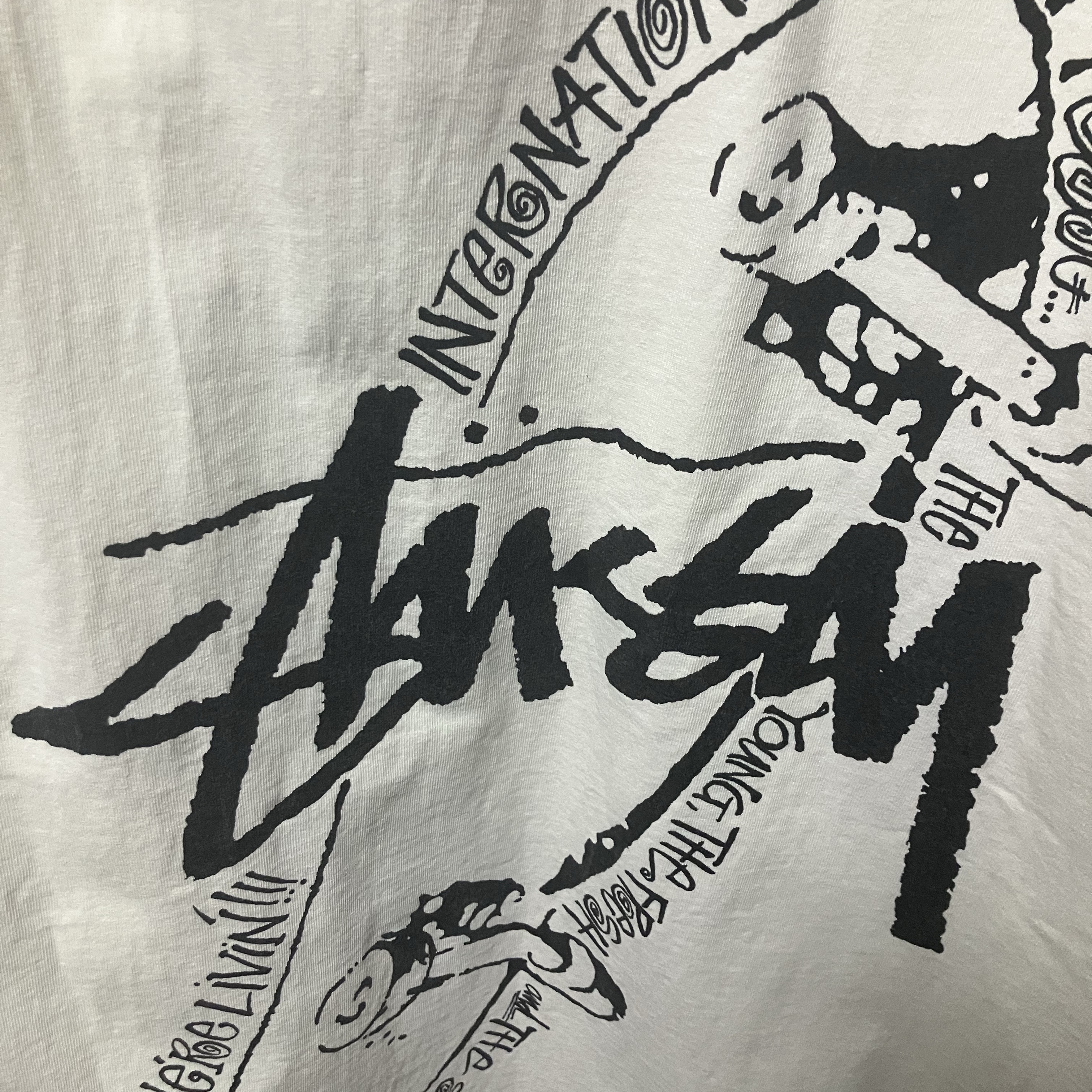 Stussy Skate Posse Pigment Dyed T-Shirt Natural 착용 스타일