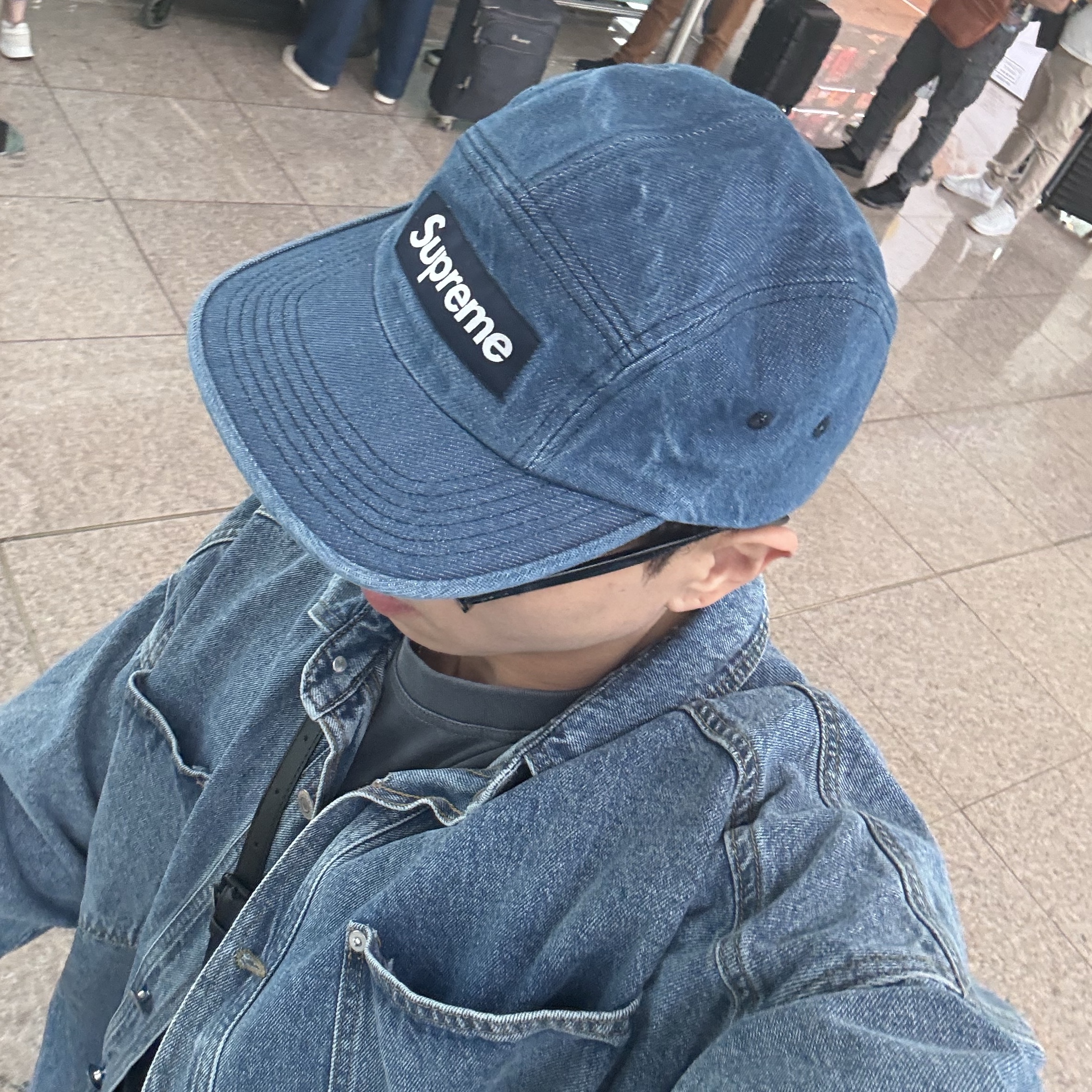 Supreme Washed Chino Twill Camp Cap Denim - 24FW 착용 스타일