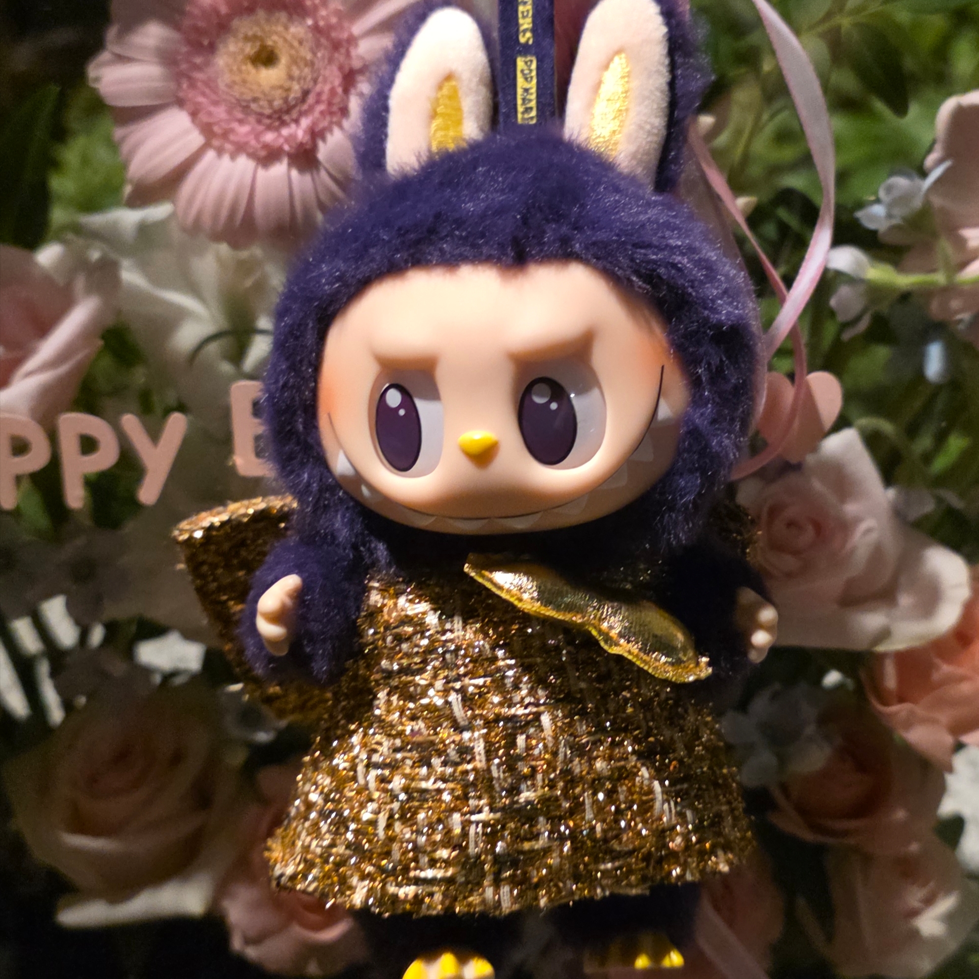 Pop Mart Labubu x Pronounce Lucky Fairy Toy Keyring 착용 스타일