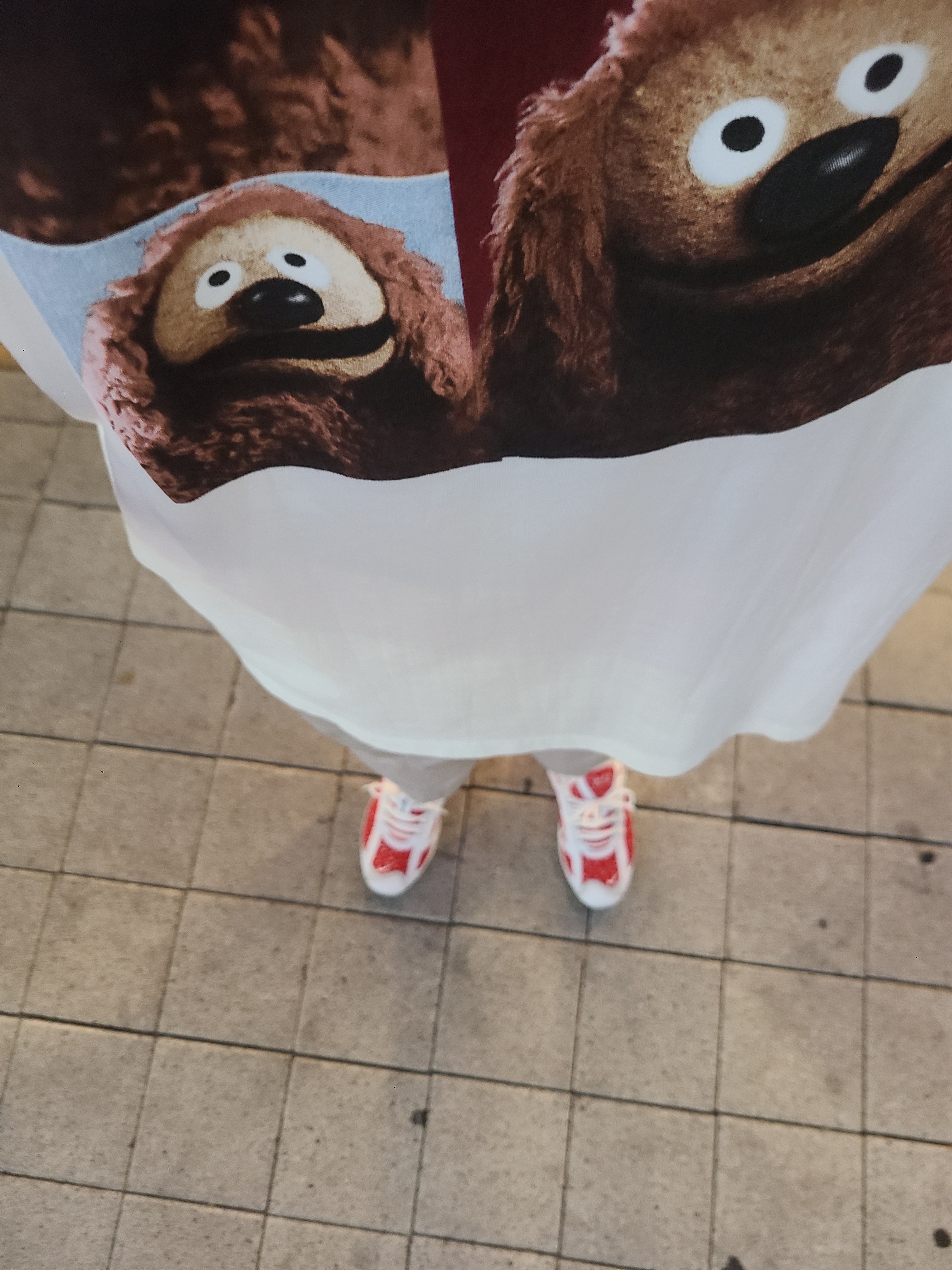 Supreme Rowlf T-Shirt White - 24SS, Nike x Supreme Air Max Tailwind 4 White 착용 스타일 - 1