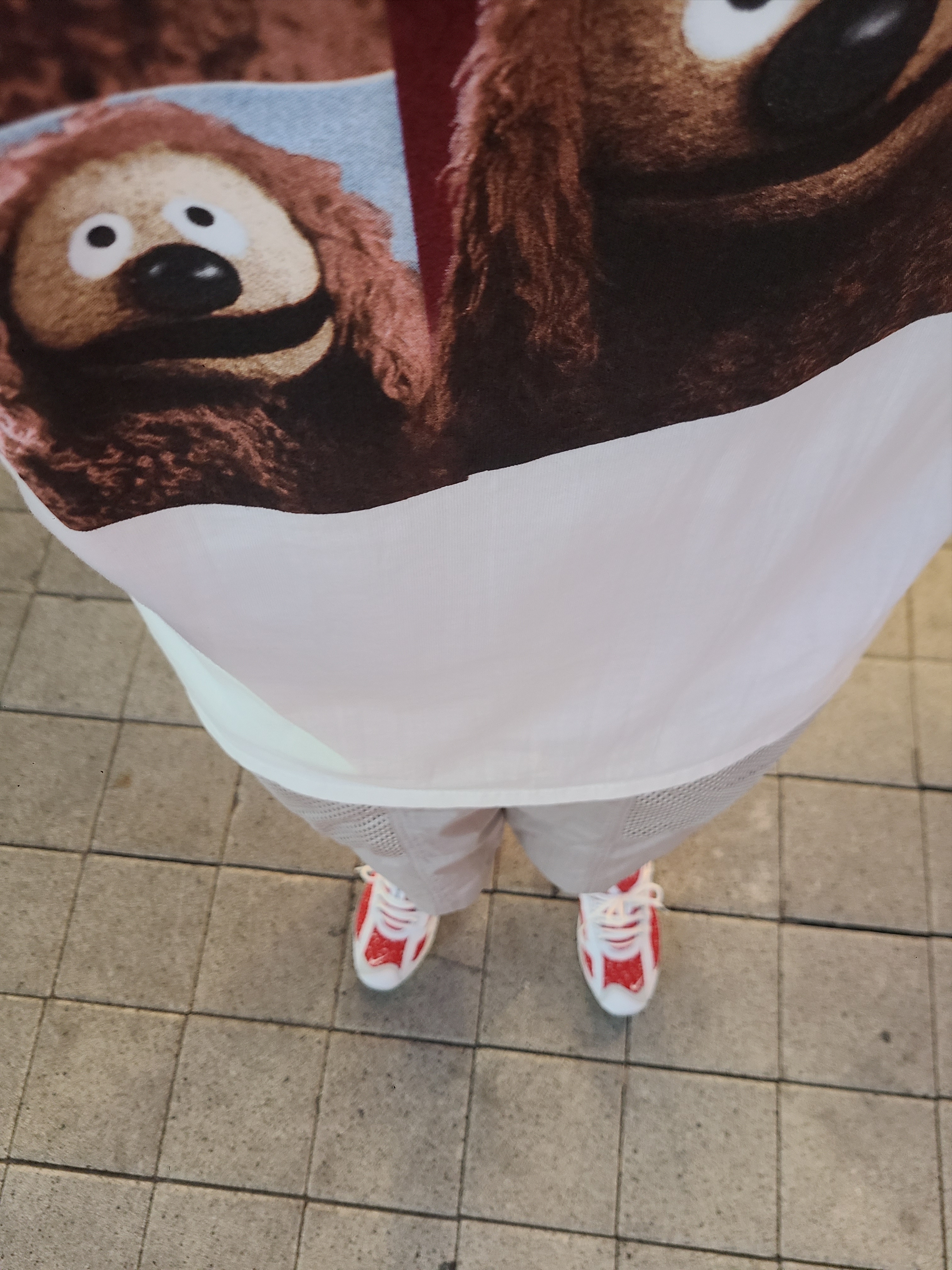 Supreme Rowlf T-Shirt White - 24SS, Nike x Supreme Air Max Tailwind 4 White 착용 스타일 - 2