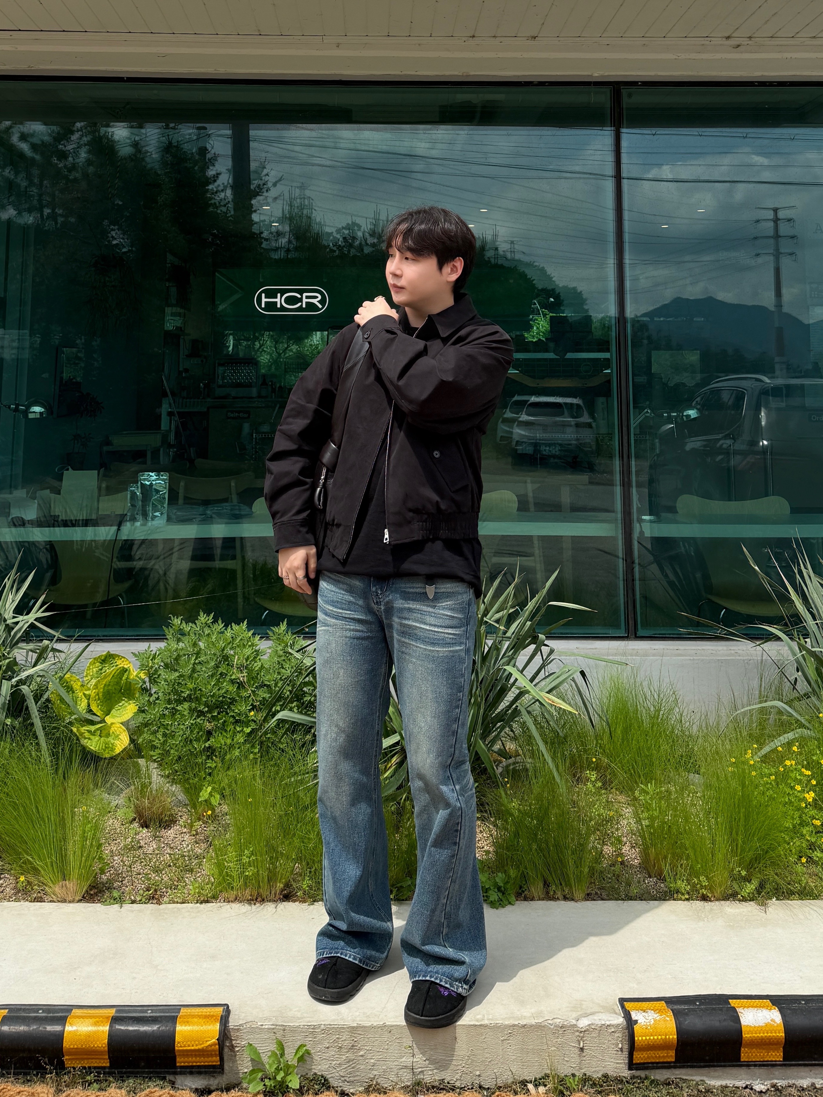 TNGT Semi Over-fit Washed Cotton Blouson Black, Reebok x Needles Beatnik Moc Core Black Extreme Purple 착용 스타일 - 1
