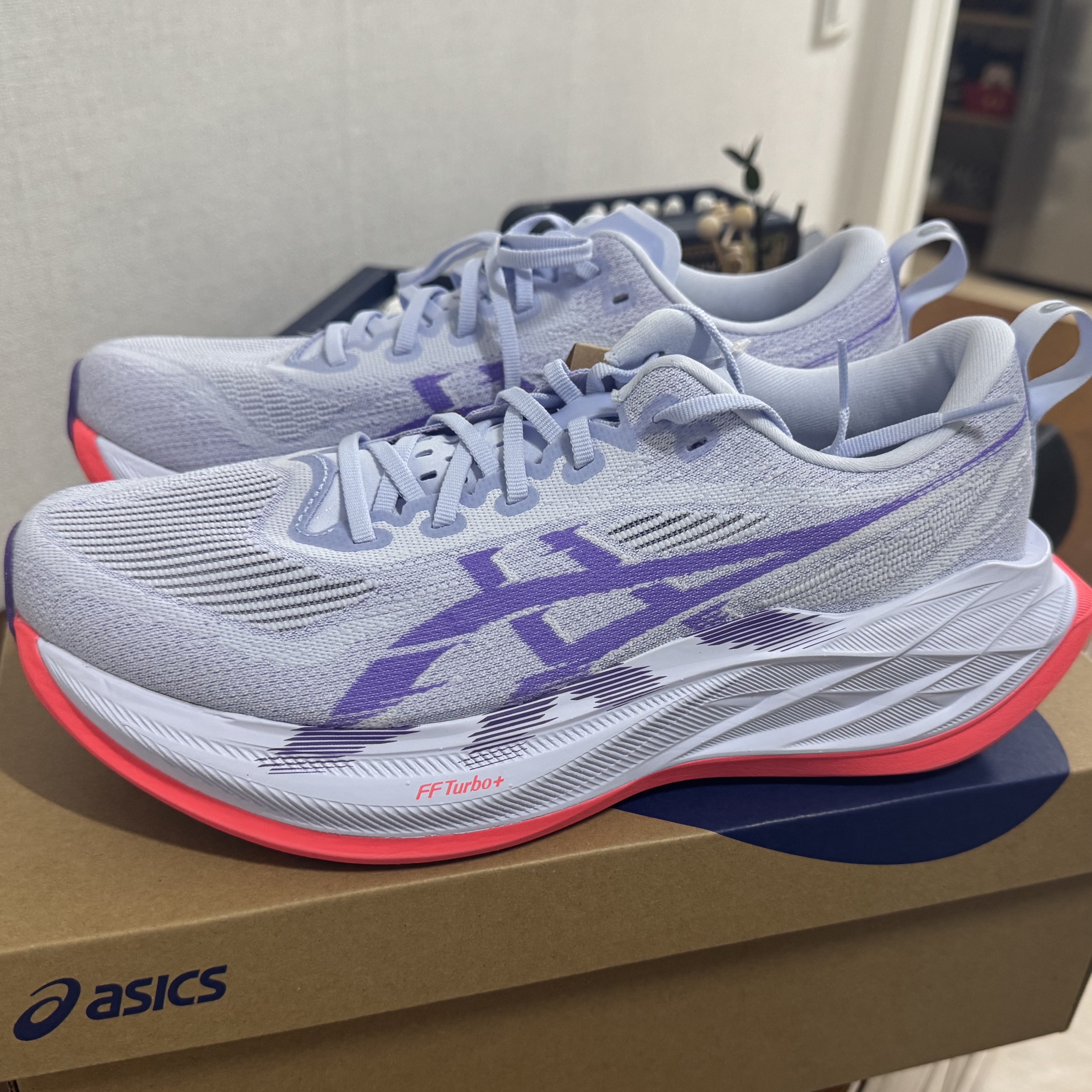 Asics Superblast 2 Blue Fade Edo Purple 착용 스타일