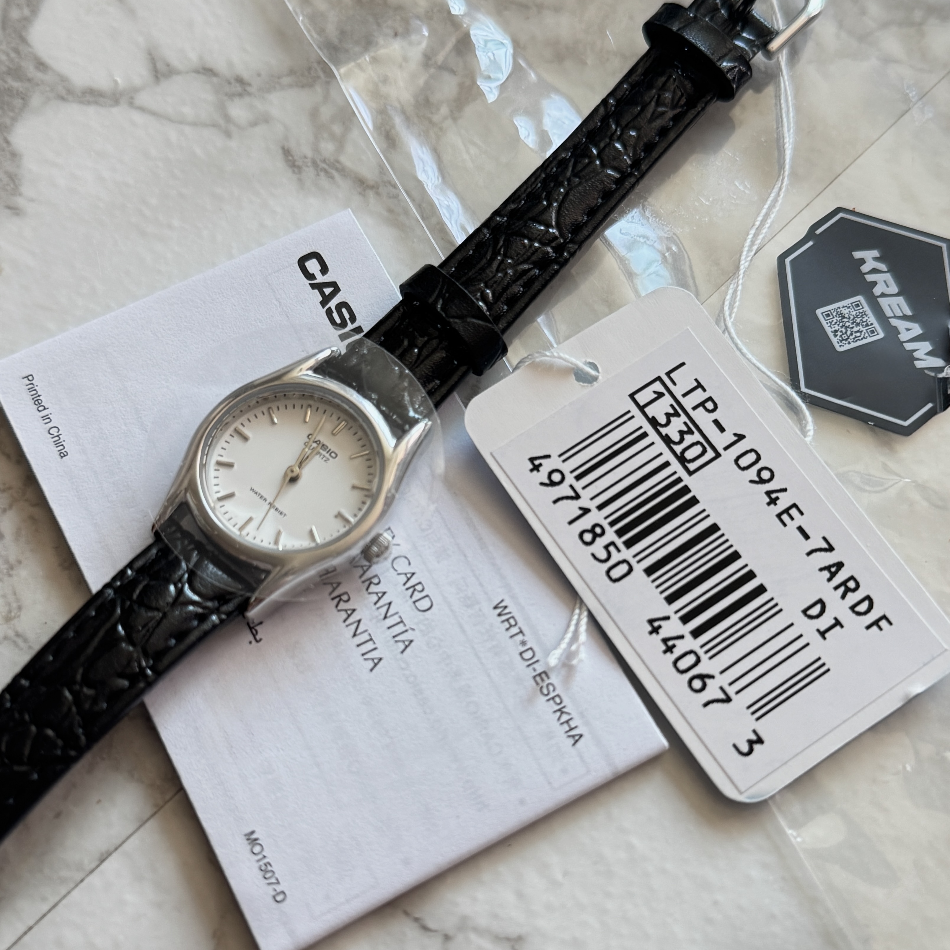 Casio LTP-1094E-7ARDF 착용 스타일