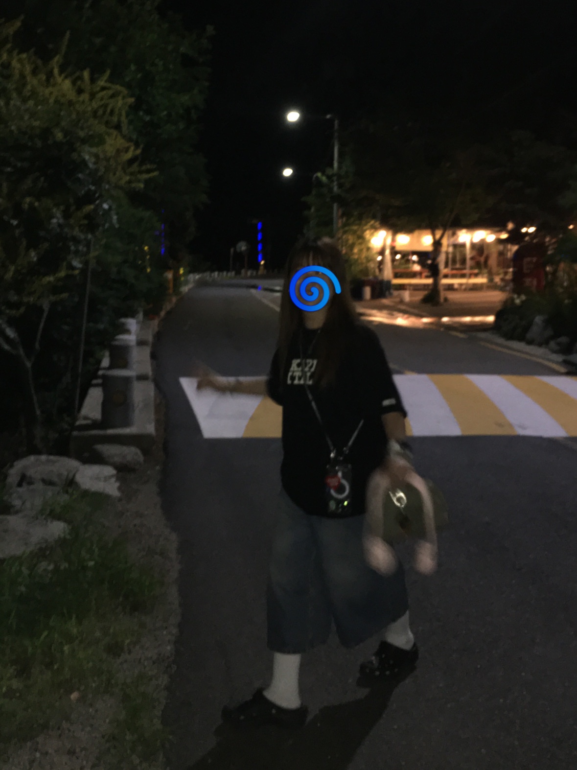 Kapital Rookie Crewneck T-Shirt Black, (W) Crocs Classic Platform Clog Black 착용 스타일 - 1