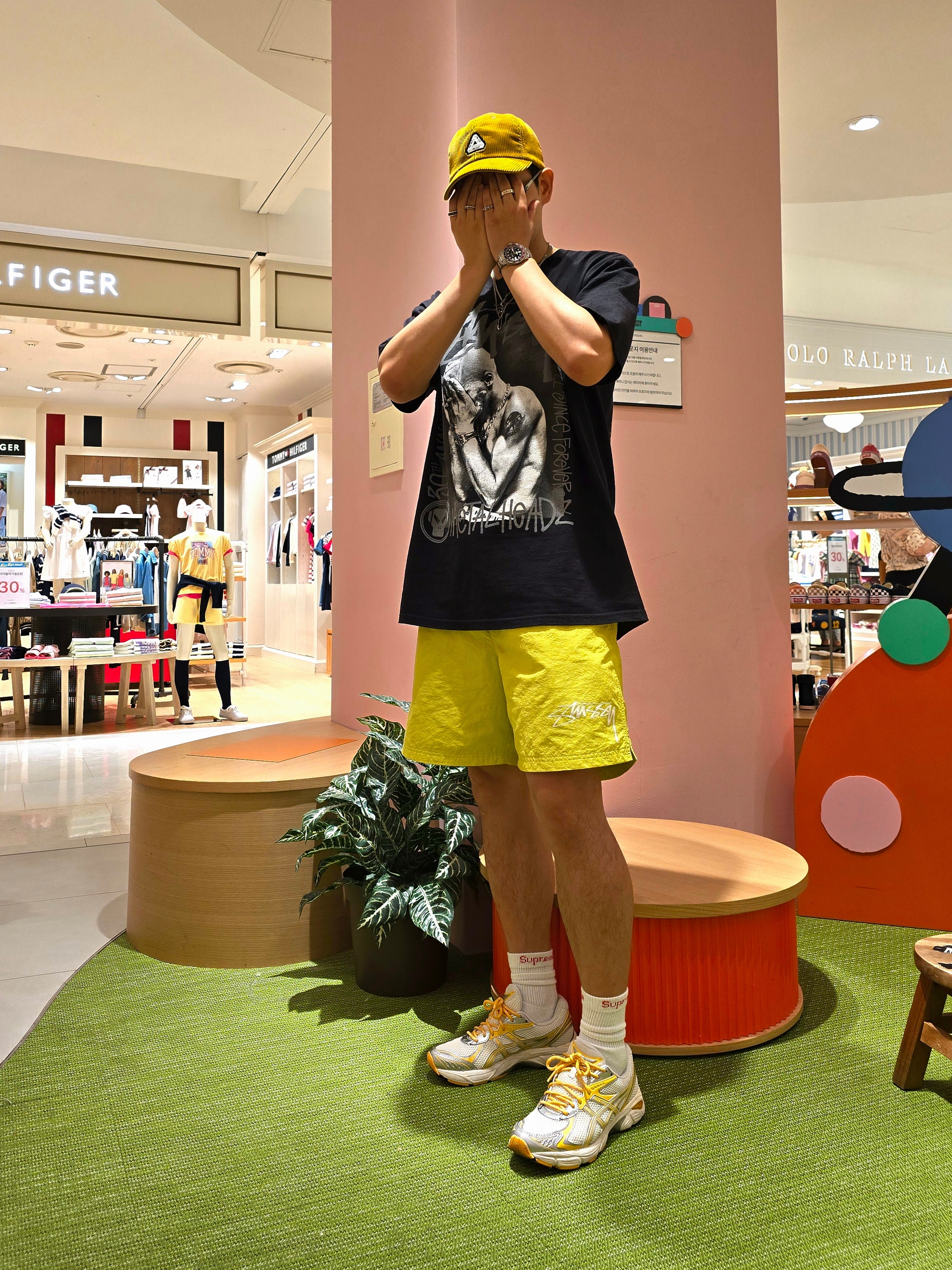 Stussy x Goldie Metalheadz 30 T-Shirt Black, Nike x Stussy Shorts High Voltage (FJ9167-344) 착용 스타일