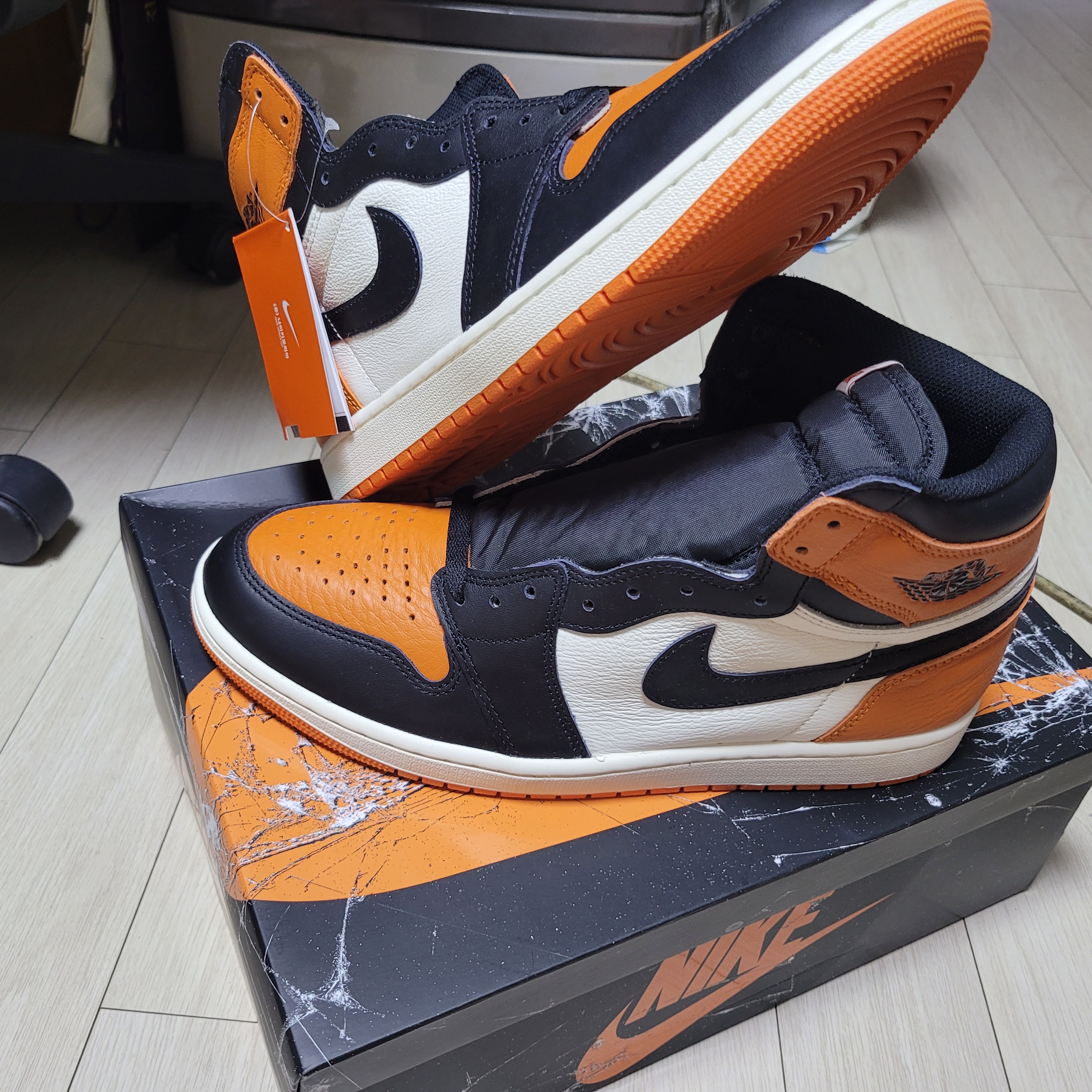 Jordan 1 Retro High OG Shattered Backboard 착용 스타일 - 3