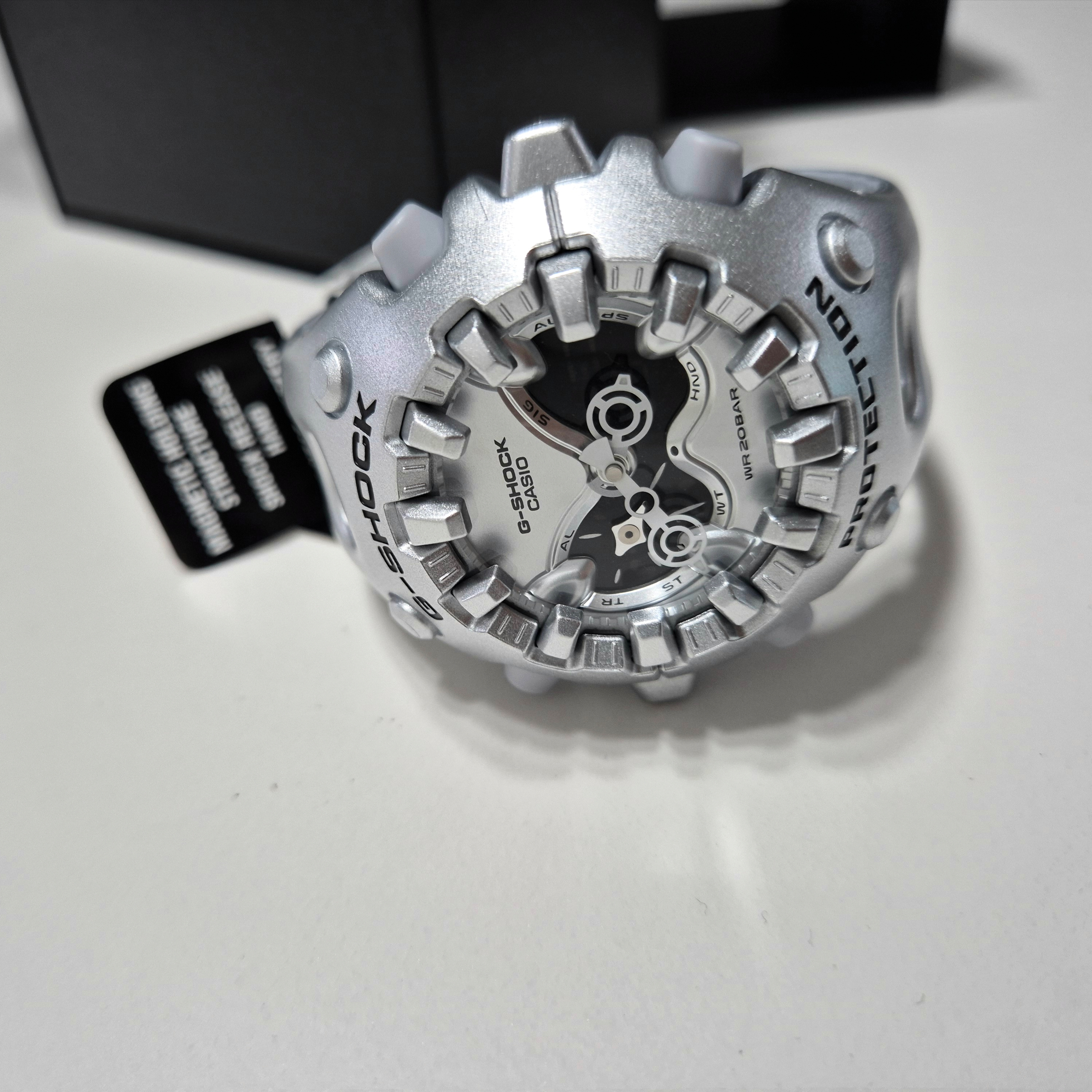 Casio GA-V01A-8A 착용 스타일 - 1