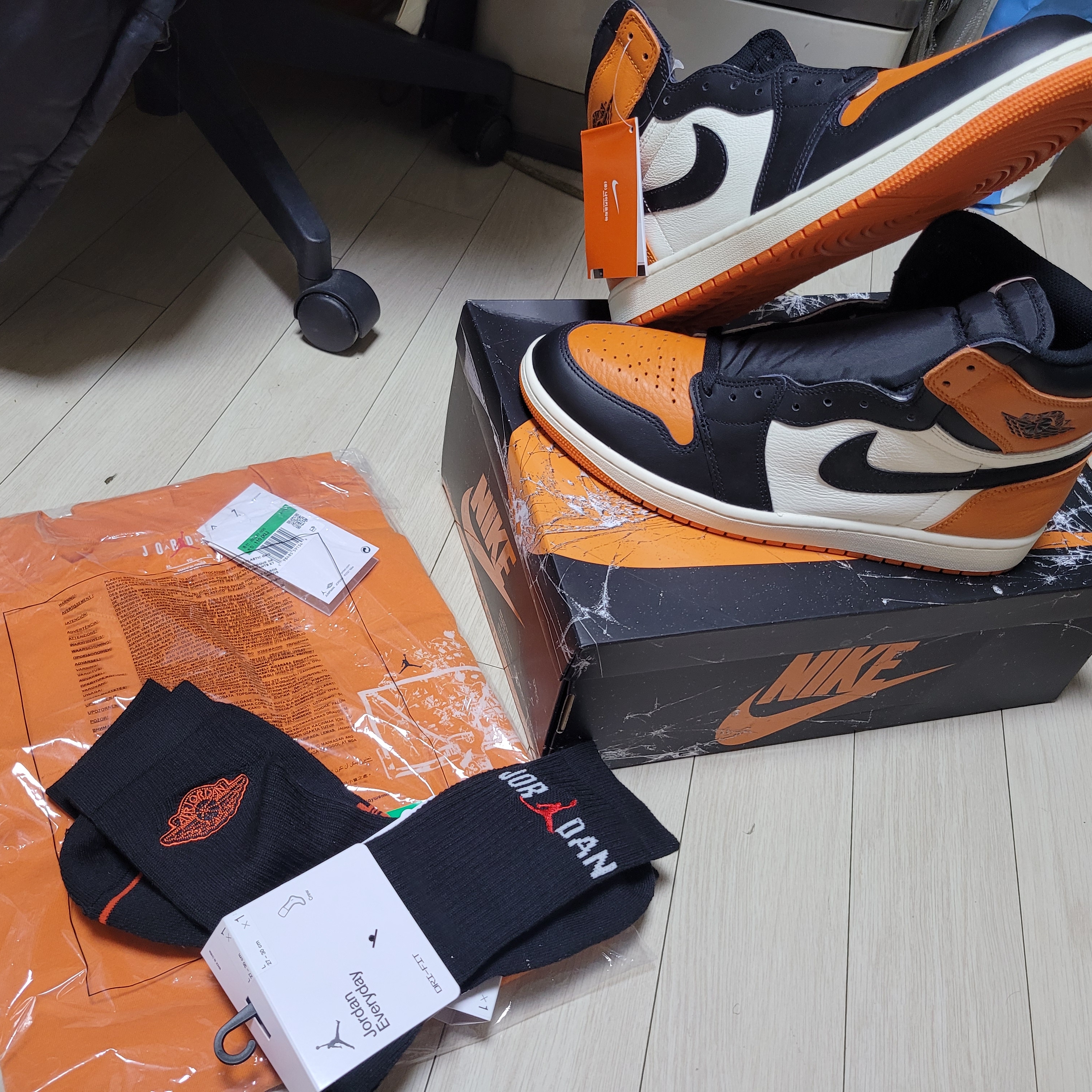 Jordan 1 Retro High OG Shattered Backboard 착용 스타일 - 4