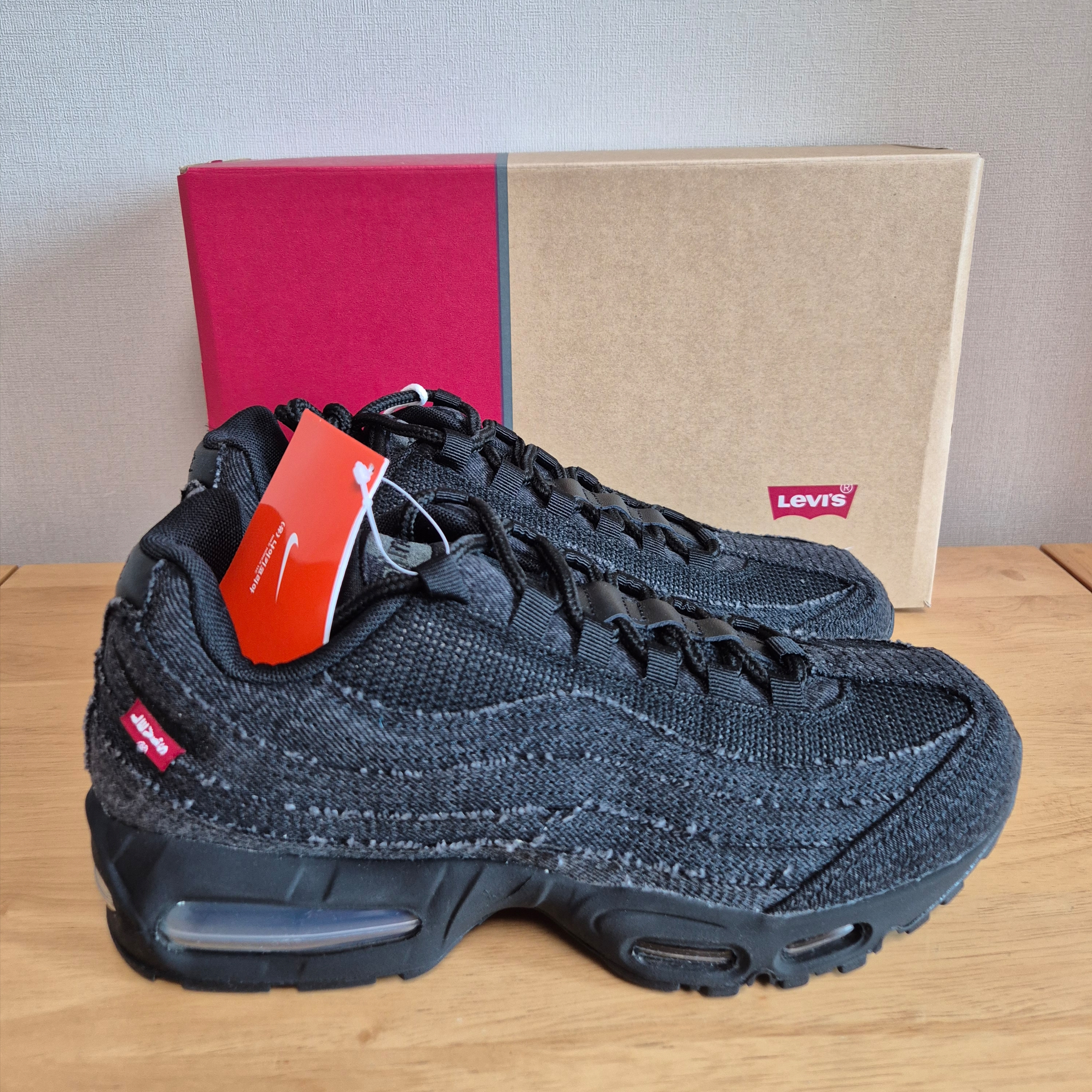 Nike x Levi's Air Max 95 Black 착용 스타일 - 2