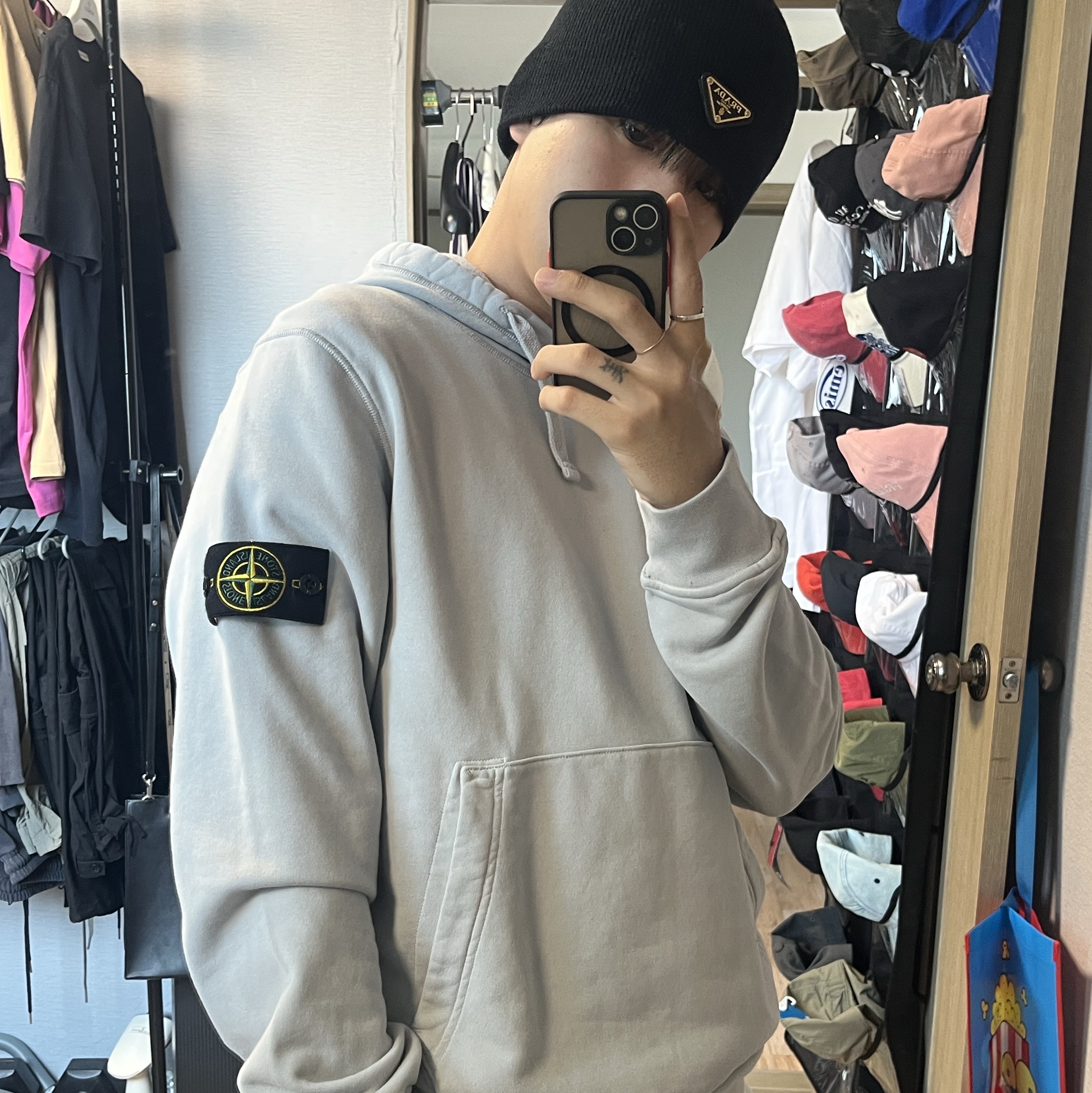 Stone Island 6100045 Organic Cotton Fleece Hooded Sweatshirt Pearl Grey - 25SS 착용 스타일
