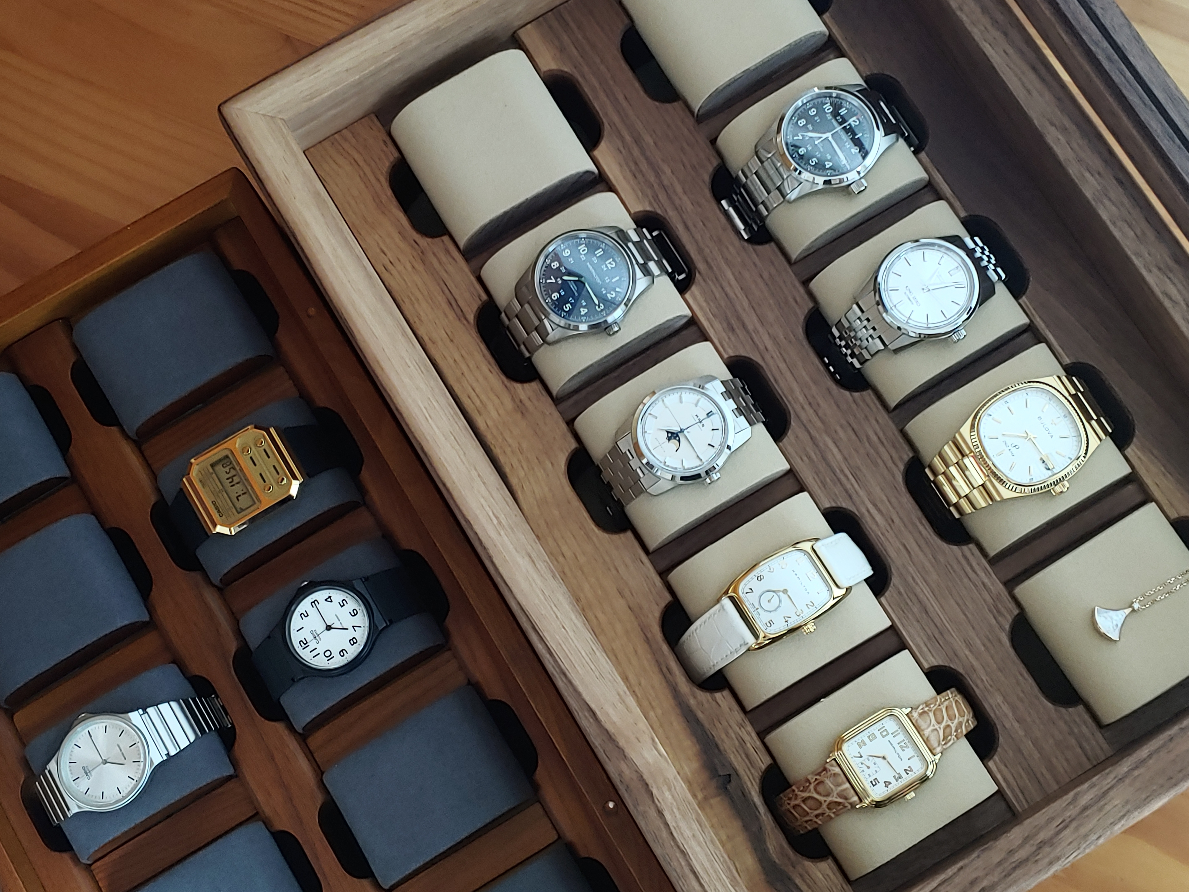 Casio A-100WEG-9A, Casio MQ-24D-7E 착용 스타일