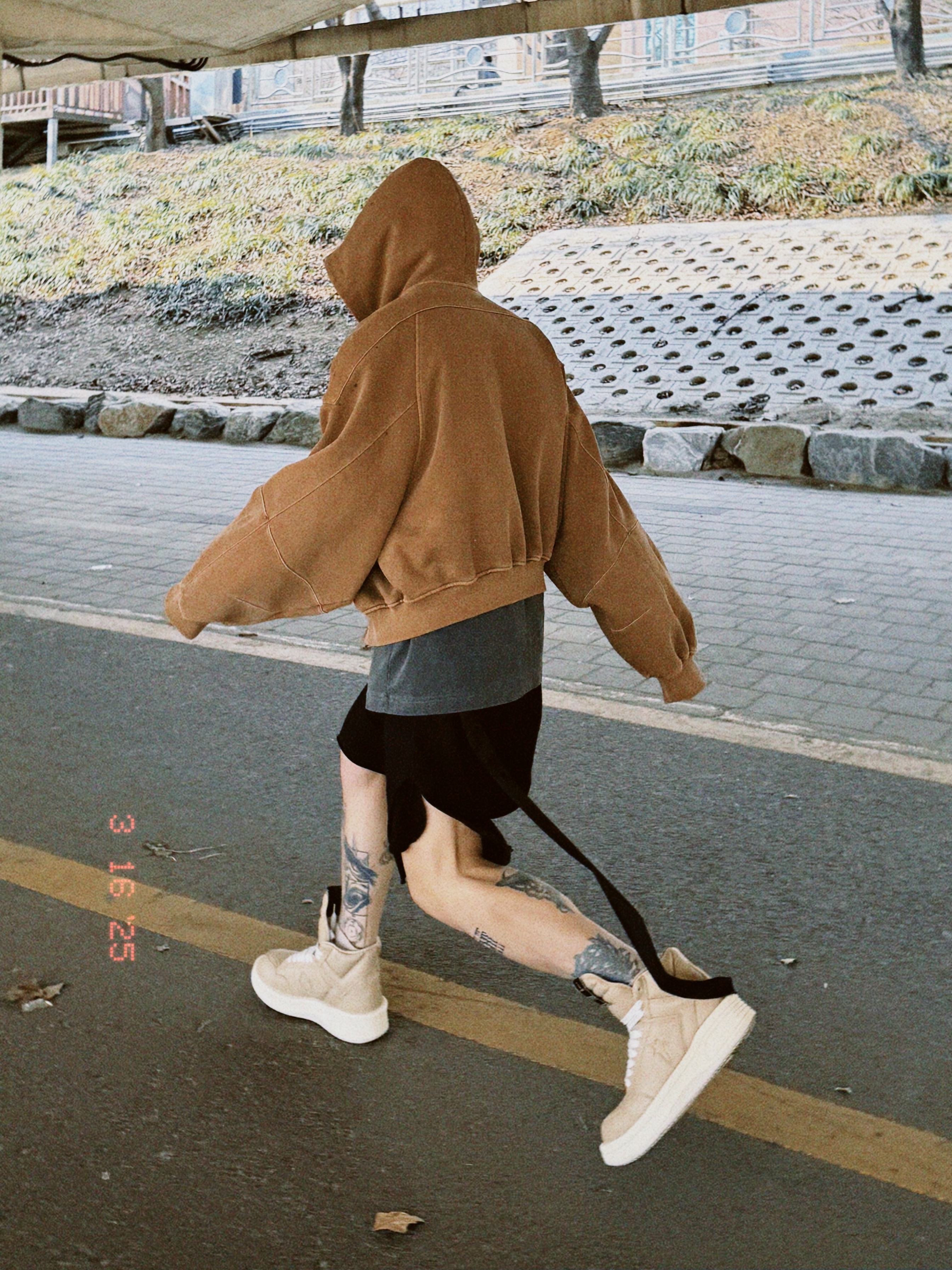 Converse x Drkshdw Turbowpn Cave 착용 스타일 - 1