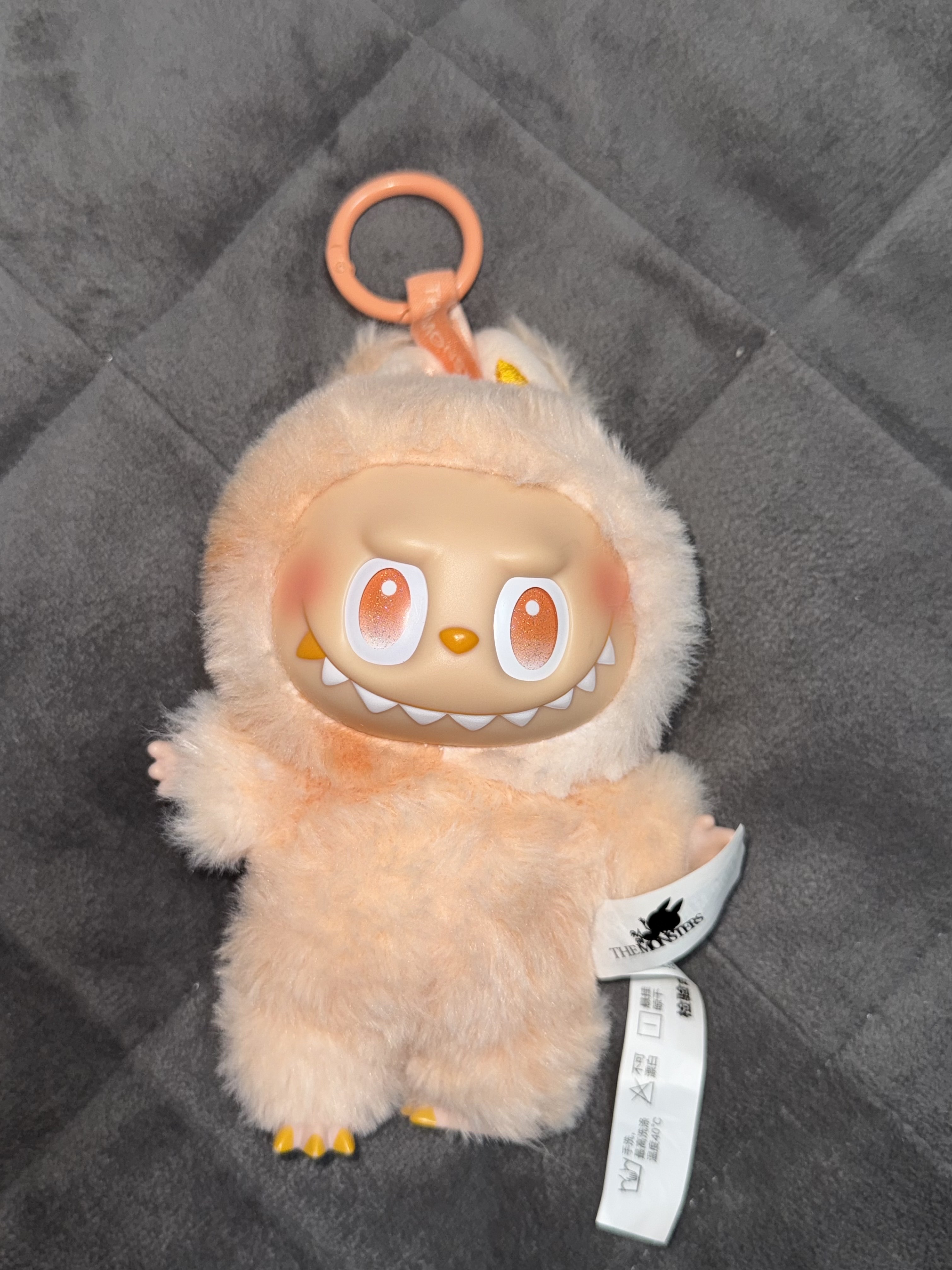 Pop Mart Labubu The Monsters Highlight Series Happiness Keyring (Opened Case) 착용 스타일