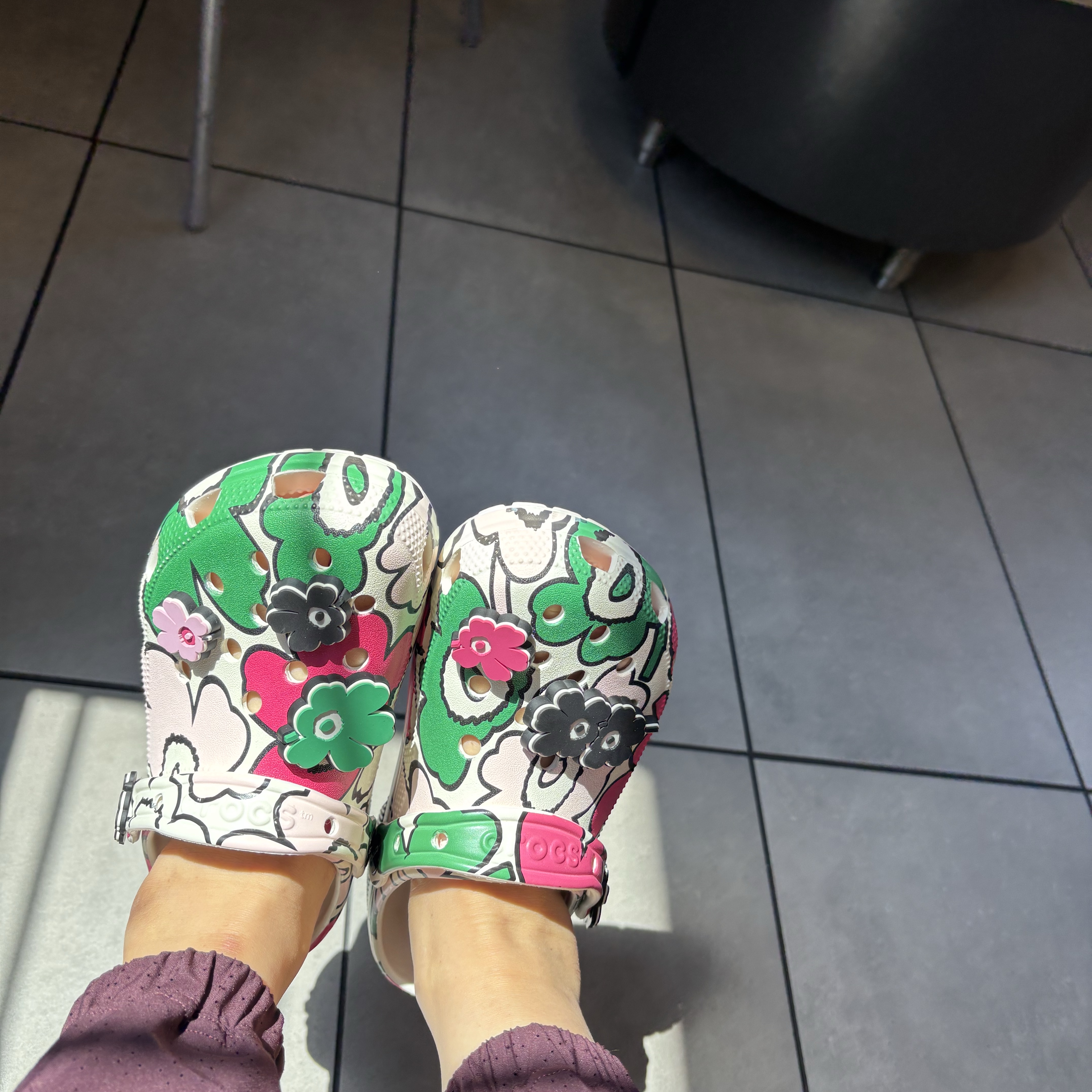 Crocs x Marimekko Classic Clog Multi 착용 스타일