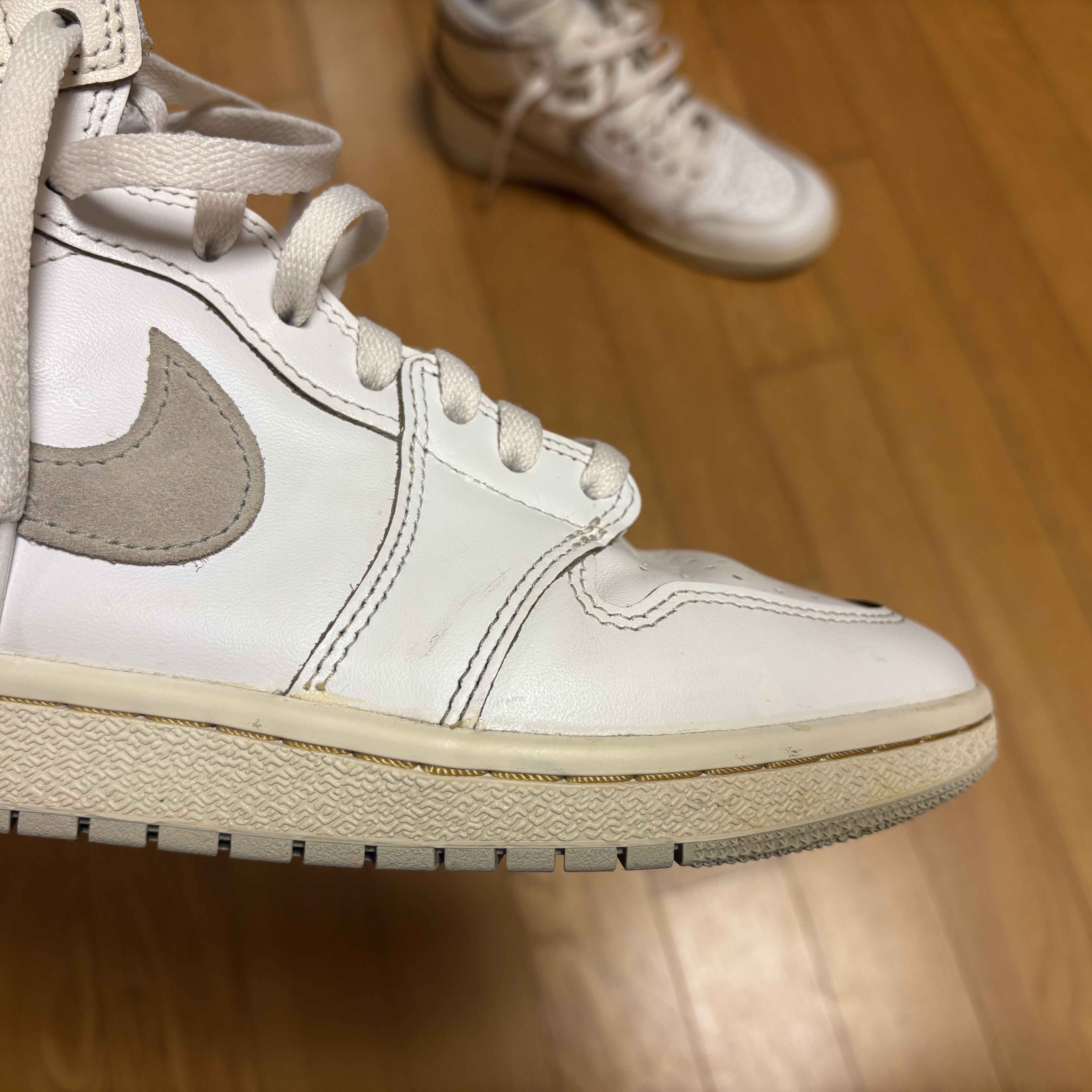 Jordan 1 High 85 Neutral Grey 착용 스타일