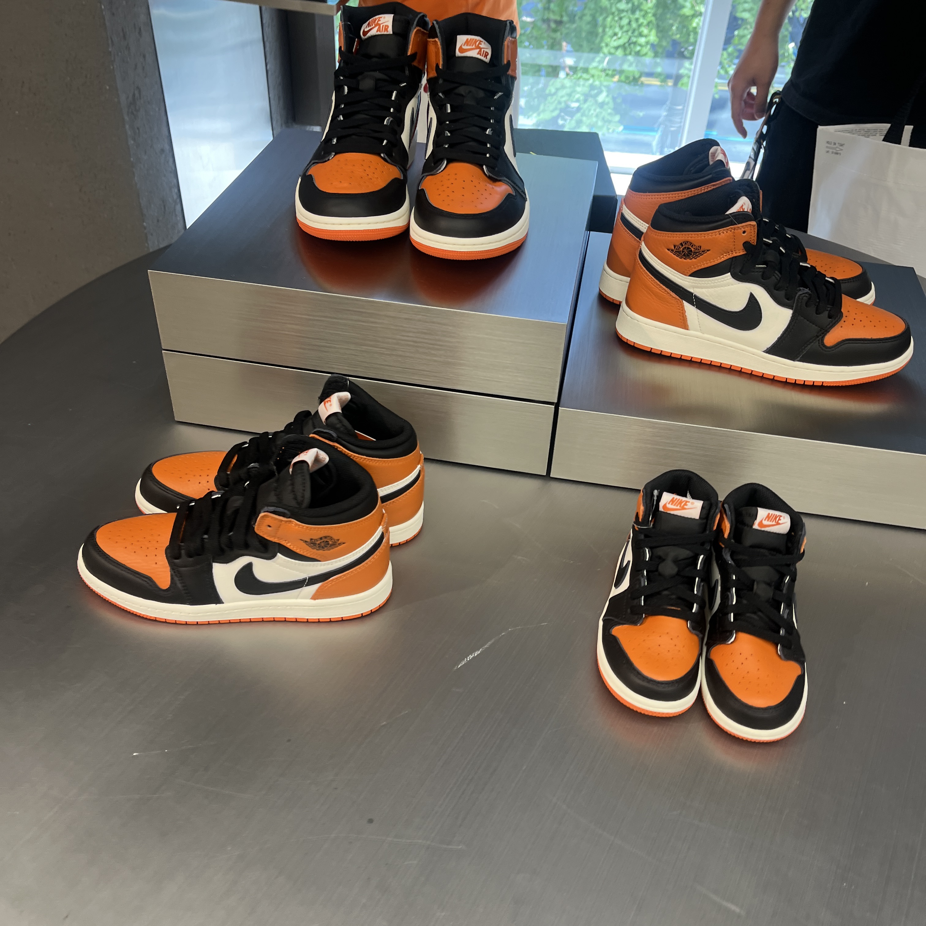 Jordan 1 Retro High OG Shattered Backboard 착용 스타일 - 5