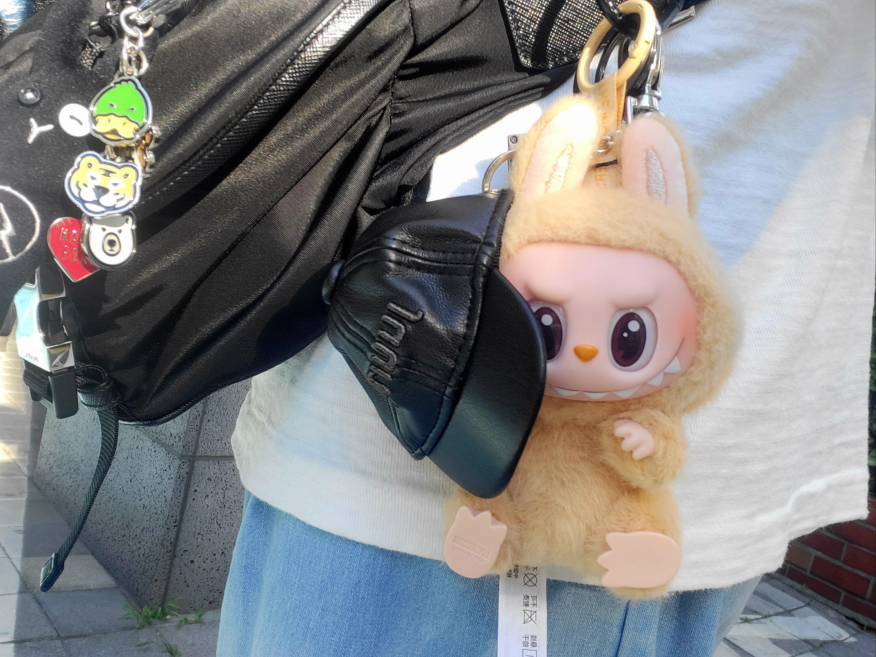 Pop Mart Labubu Let's Play Together Doll Series Baba Keyring (Opened Case), Fragment x 2NE1 Tamtami Keyring Black 착용 스타일