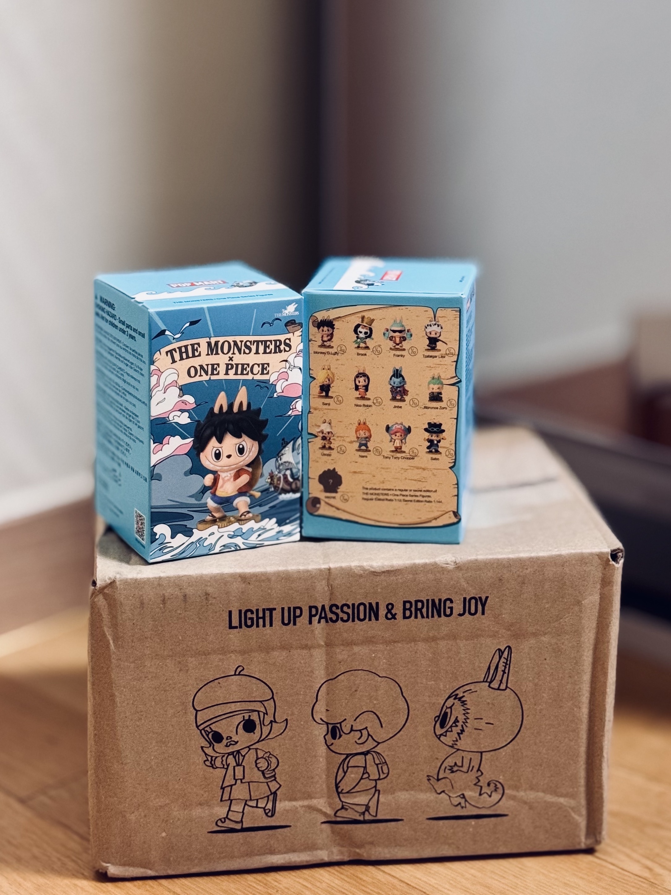 Pop Mart Labubu The Monsters x One Piece Series Figures Sealed Case (1 Blind Box) 착용 스타일