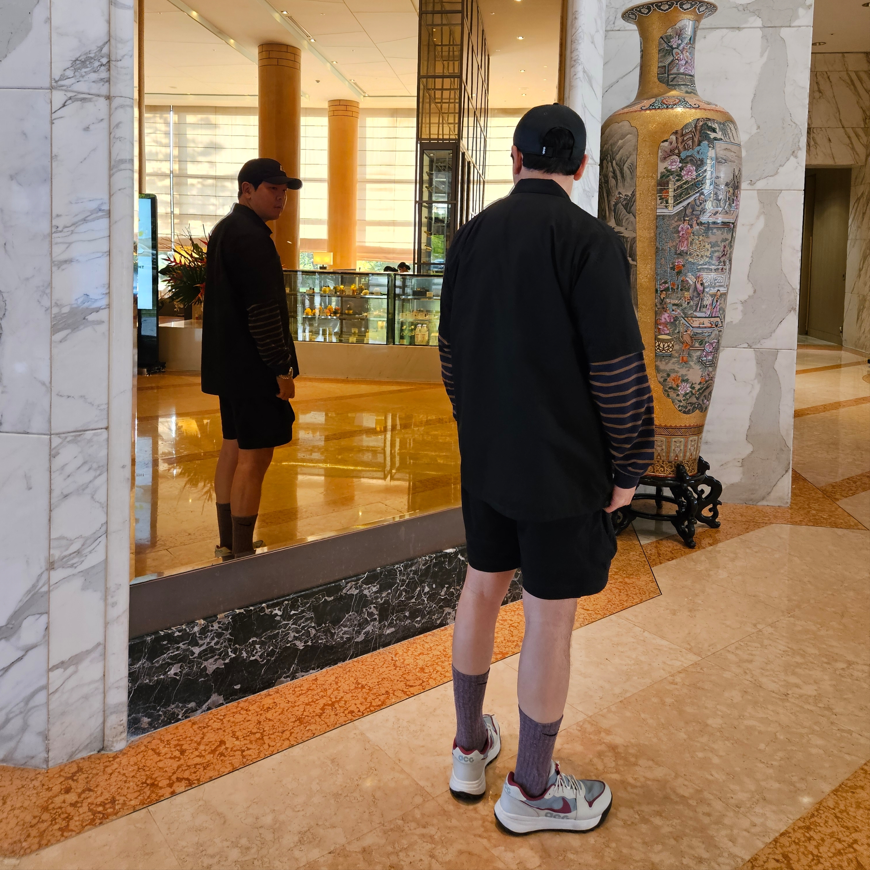 Nike ACG Trail Cap Black, Omega Seamaster Planet Ocean 600M Co Axial Master Chronometer Steel Black 착용 스타일 - 2