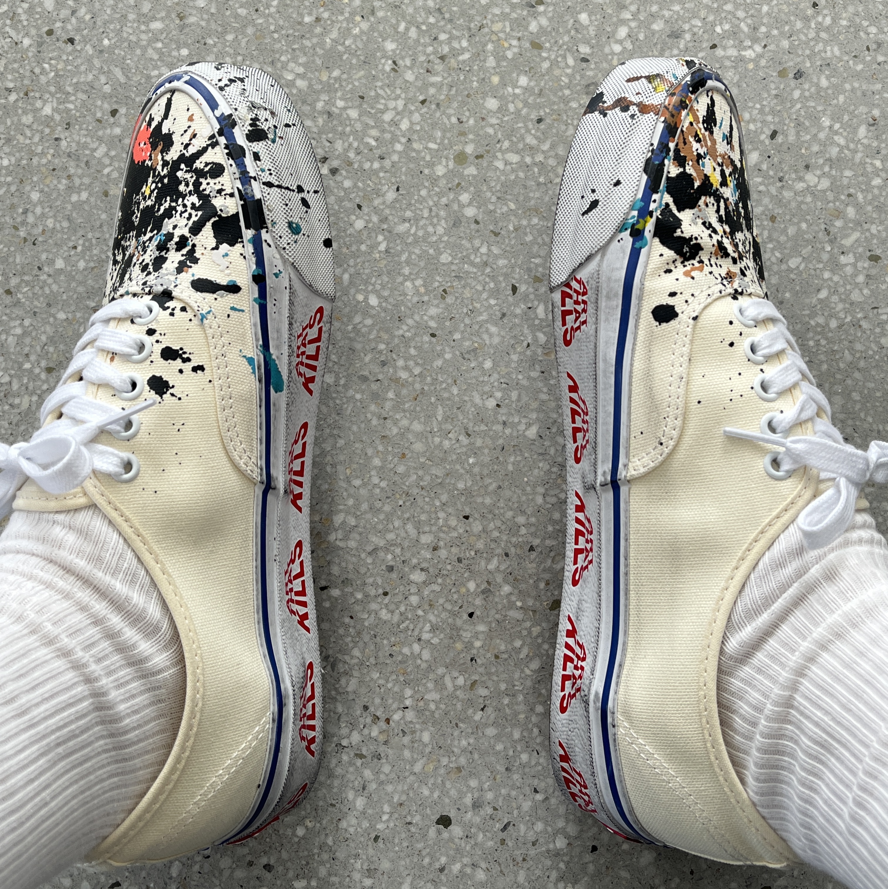 Vans x Gallery Dept. Authentic Reissue 44 Art That Kills 착용 스타일 - 2