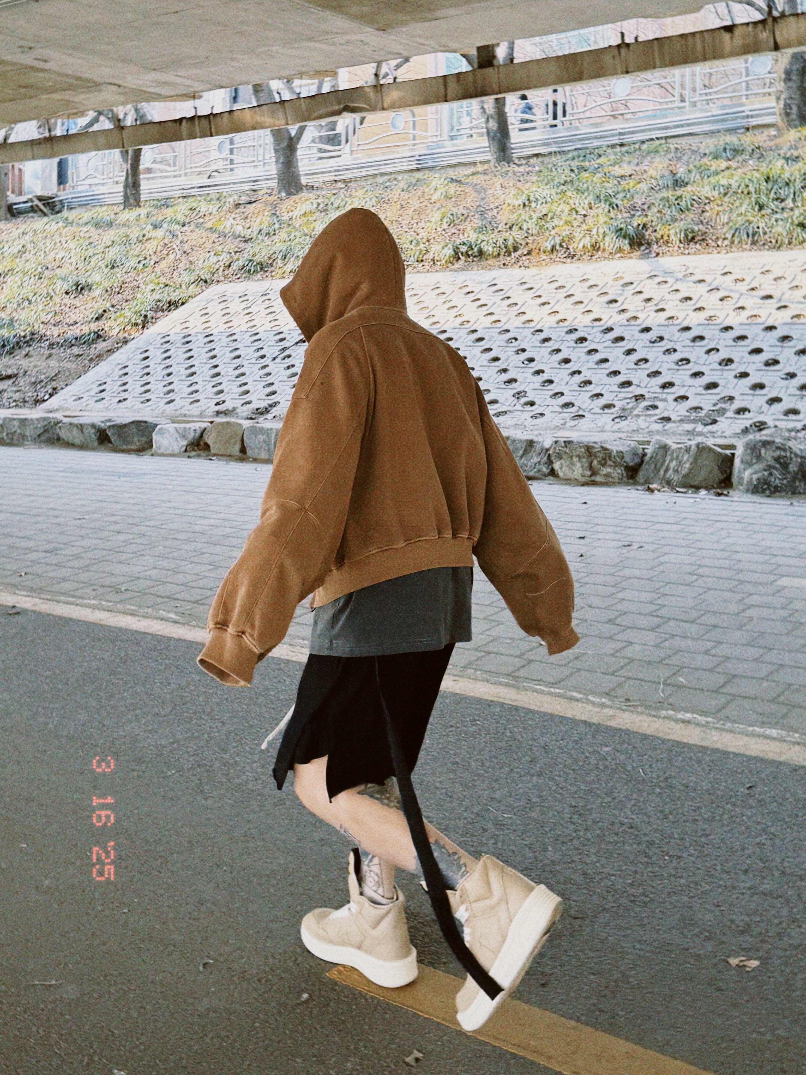 Converse x Drkshdw Turbowpn Cave 착용 스타일 - 2