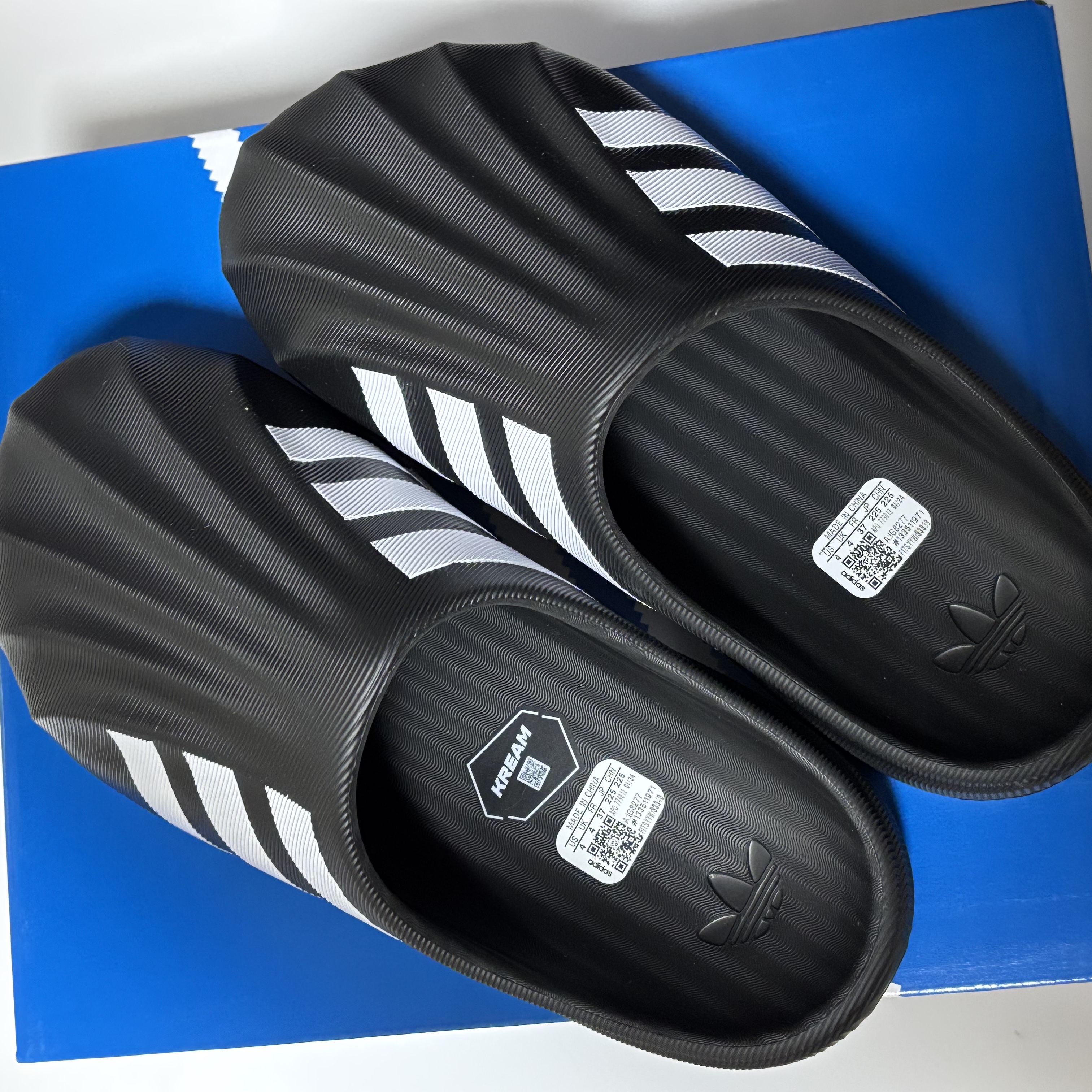 Adidas Adifom Superstar Mule Core Black 착용 스타일