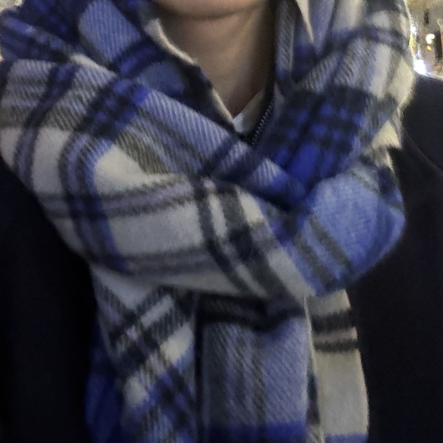 Ader Error Revint Plaid Muffler Z-Blue, Casetify x Matin Kim iPhone Signature Magsafe Mirror Case Silver 착용 스타일 - 1