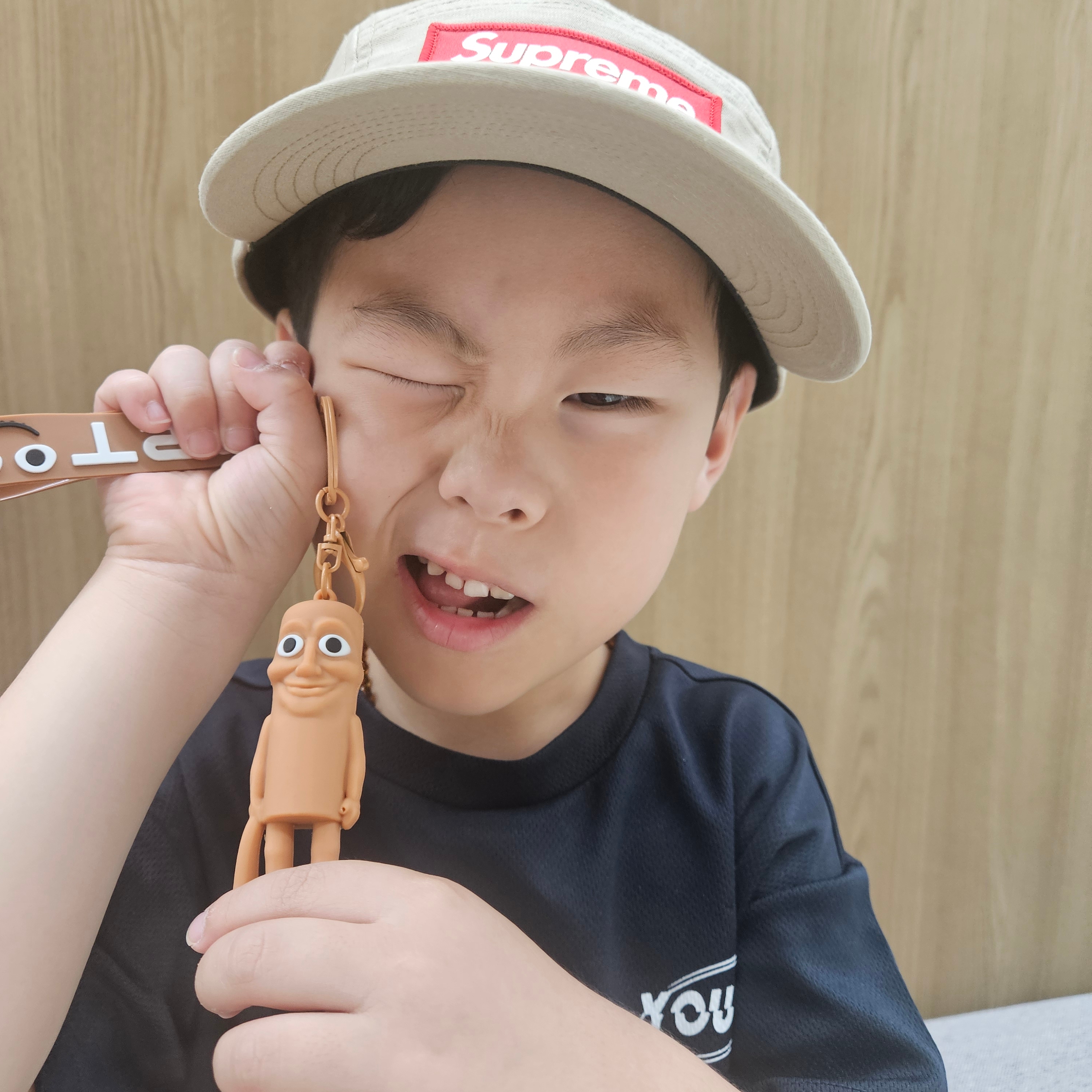 Supreme Military Camp Cap Tan - 25SS 착용 스타일