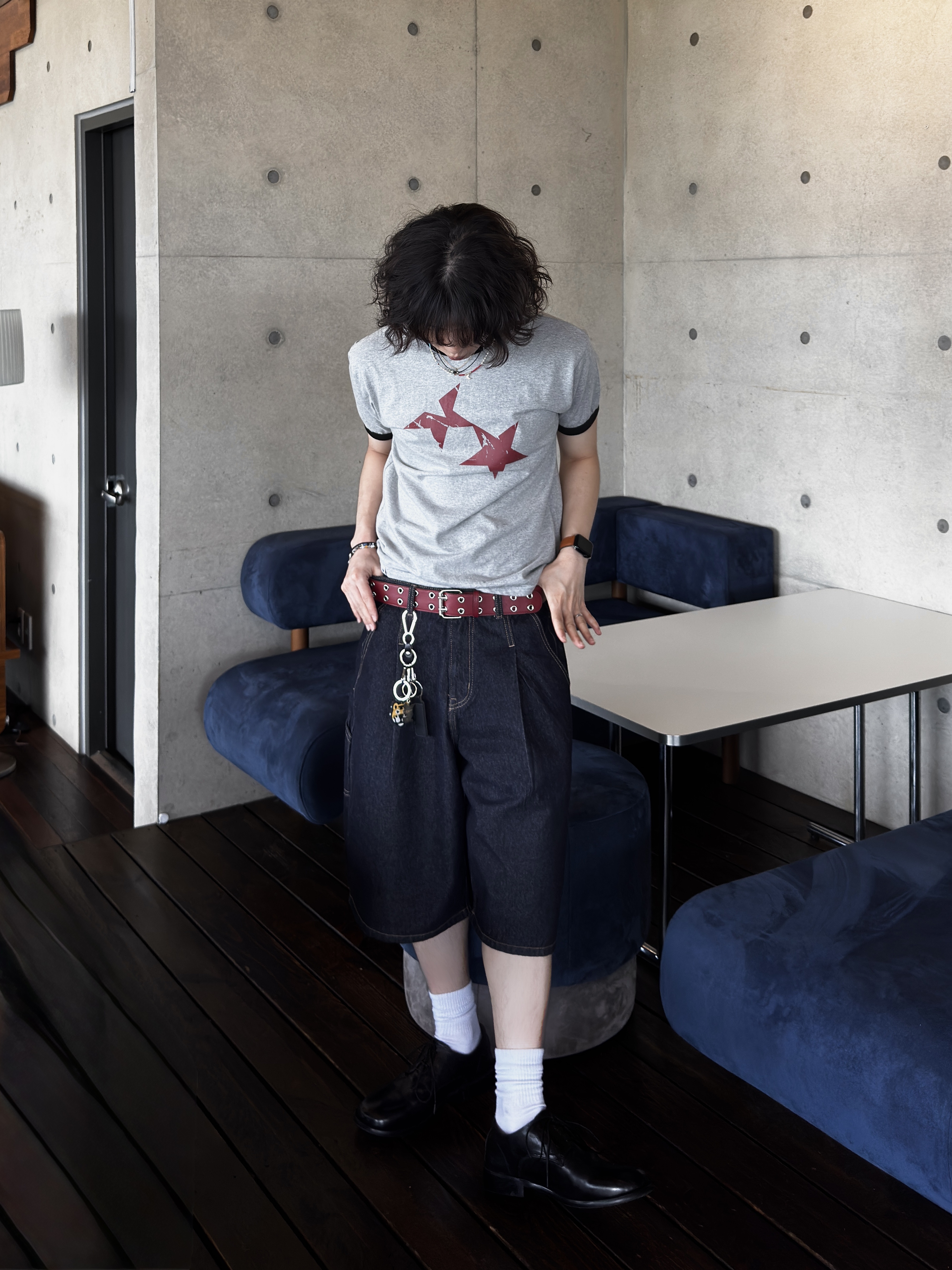 CAVISH Twin Star Ringer SS Tee Grey, Human Made Animal Head Keyring Yellow 착용 스타일 - 1