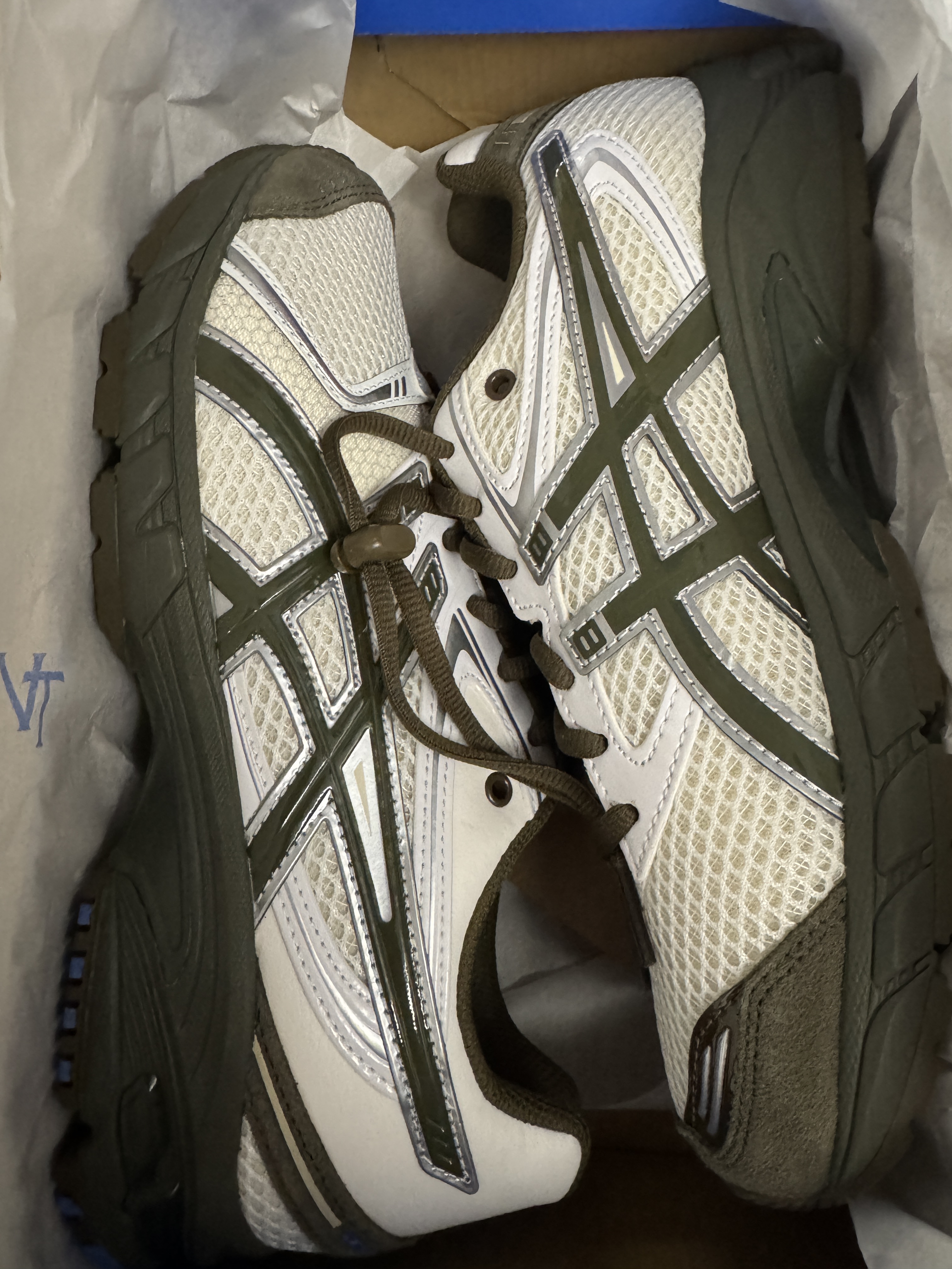 Asics x Temptation Vacation Gel-DS Trainer 14 Cream Olive Canvas 착용 스타일