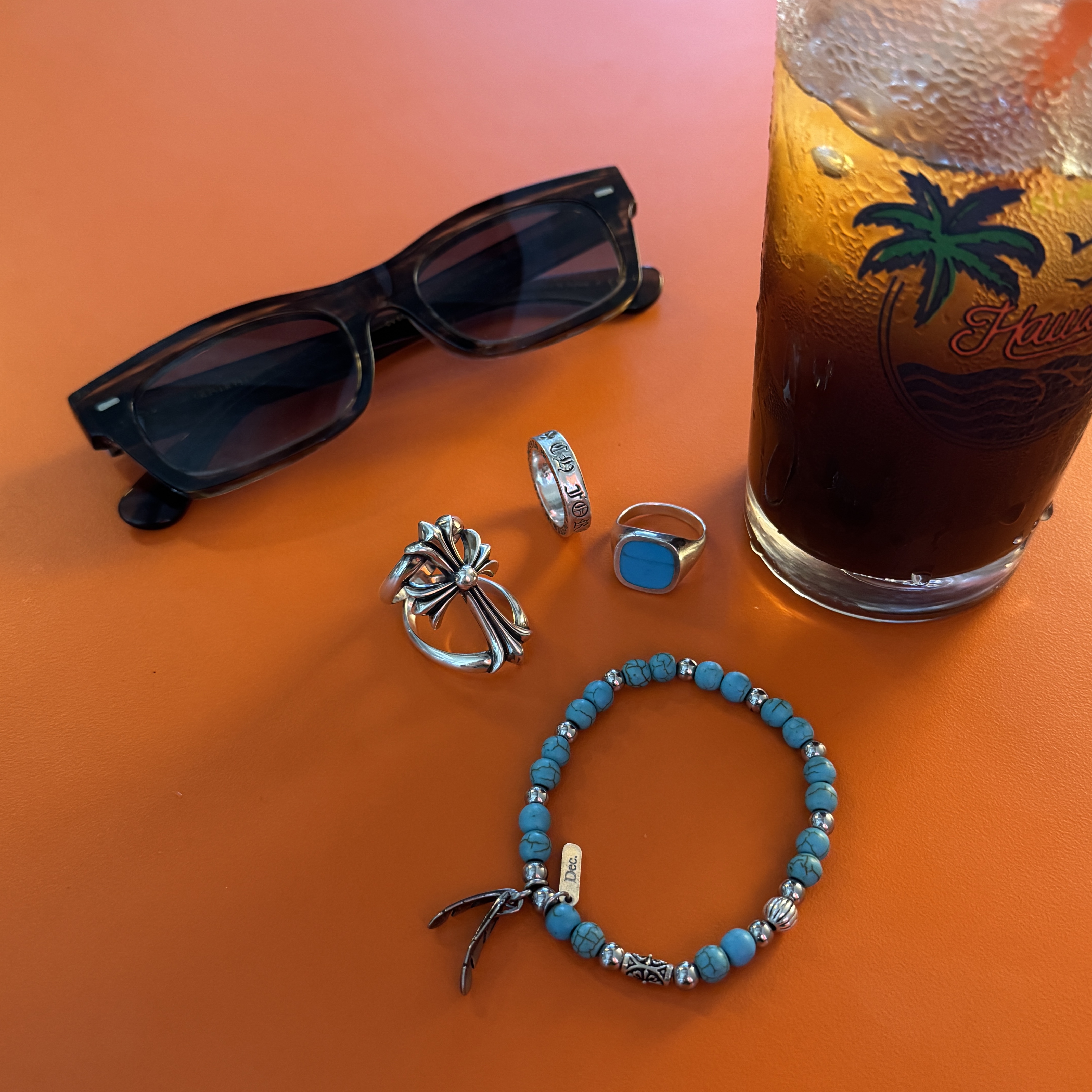December Ten Turquoise Beads Bracelet, Chrome Hearts Silichrome Infinity CH Cross Ring Black - 2022/2023 착용 스타일 - 1