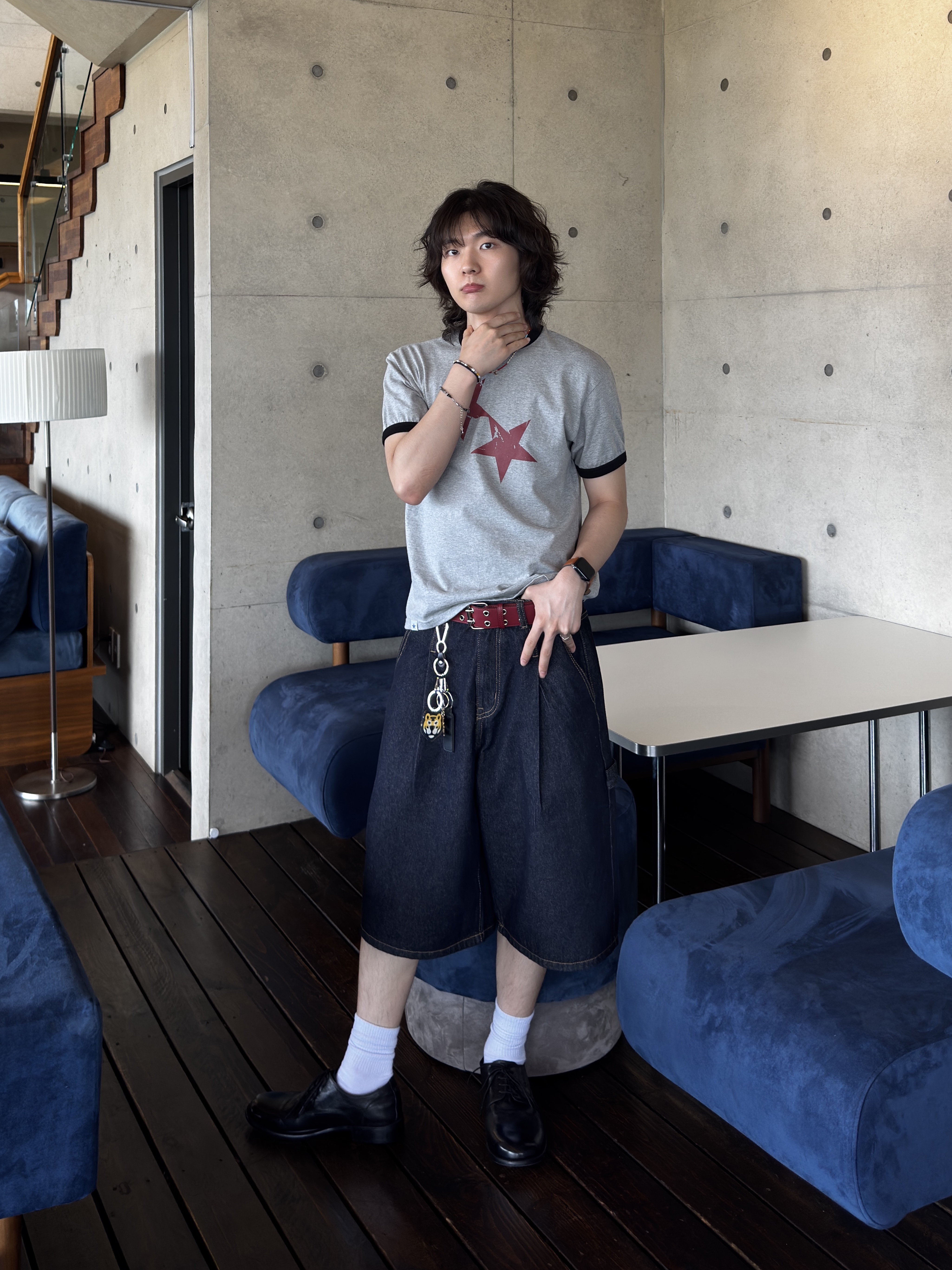 CAVISH Twin Star Ringer SS Tee Grey, Human Made Animal Head Keyring Yellow 착용 스타일 - 2