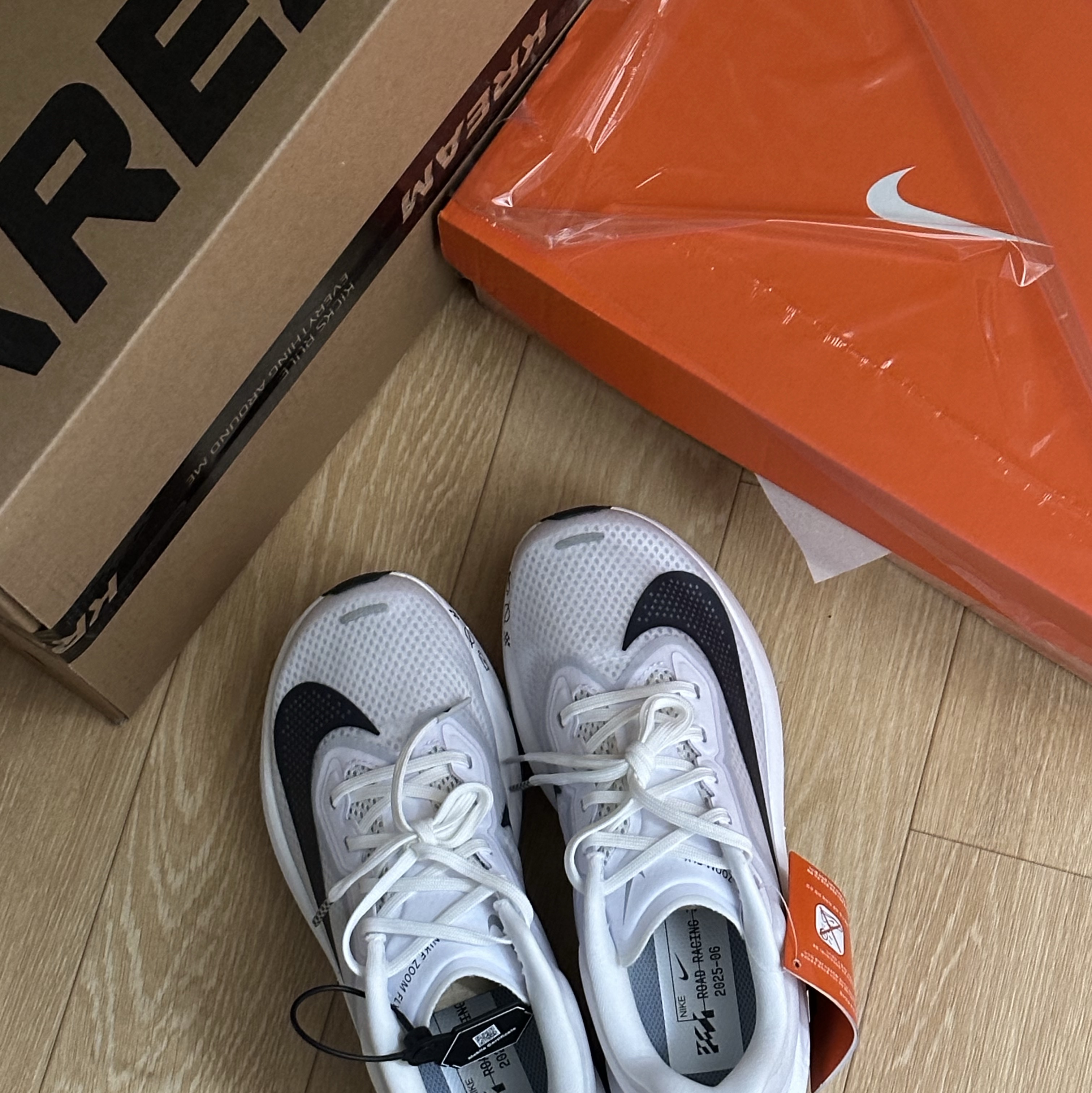 (W) Nike Zoom Fly 6 Road Racing White Pure Platinum 착용 스타일 - 3