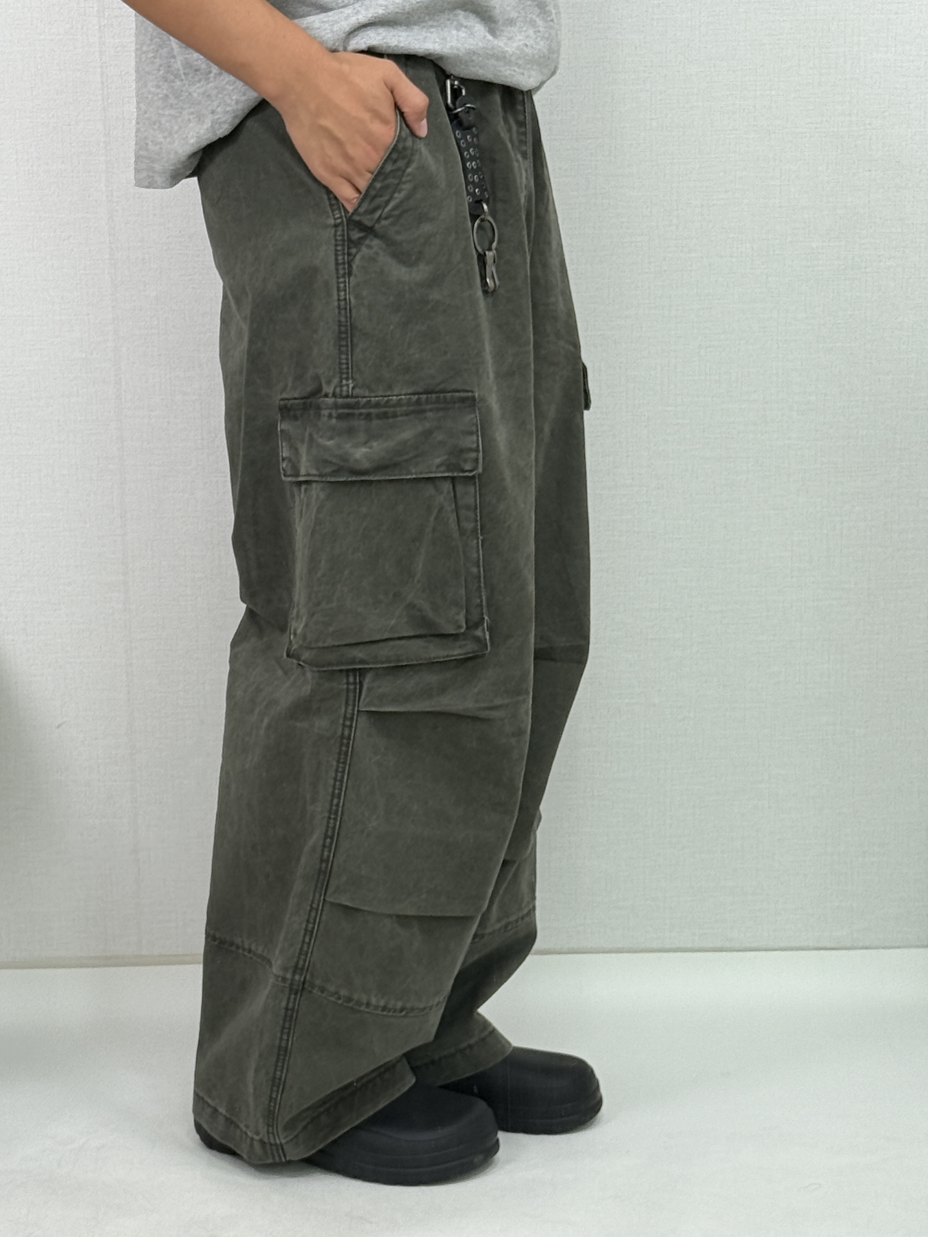 Oofos OOCloog Black 착용 스타일 - 4