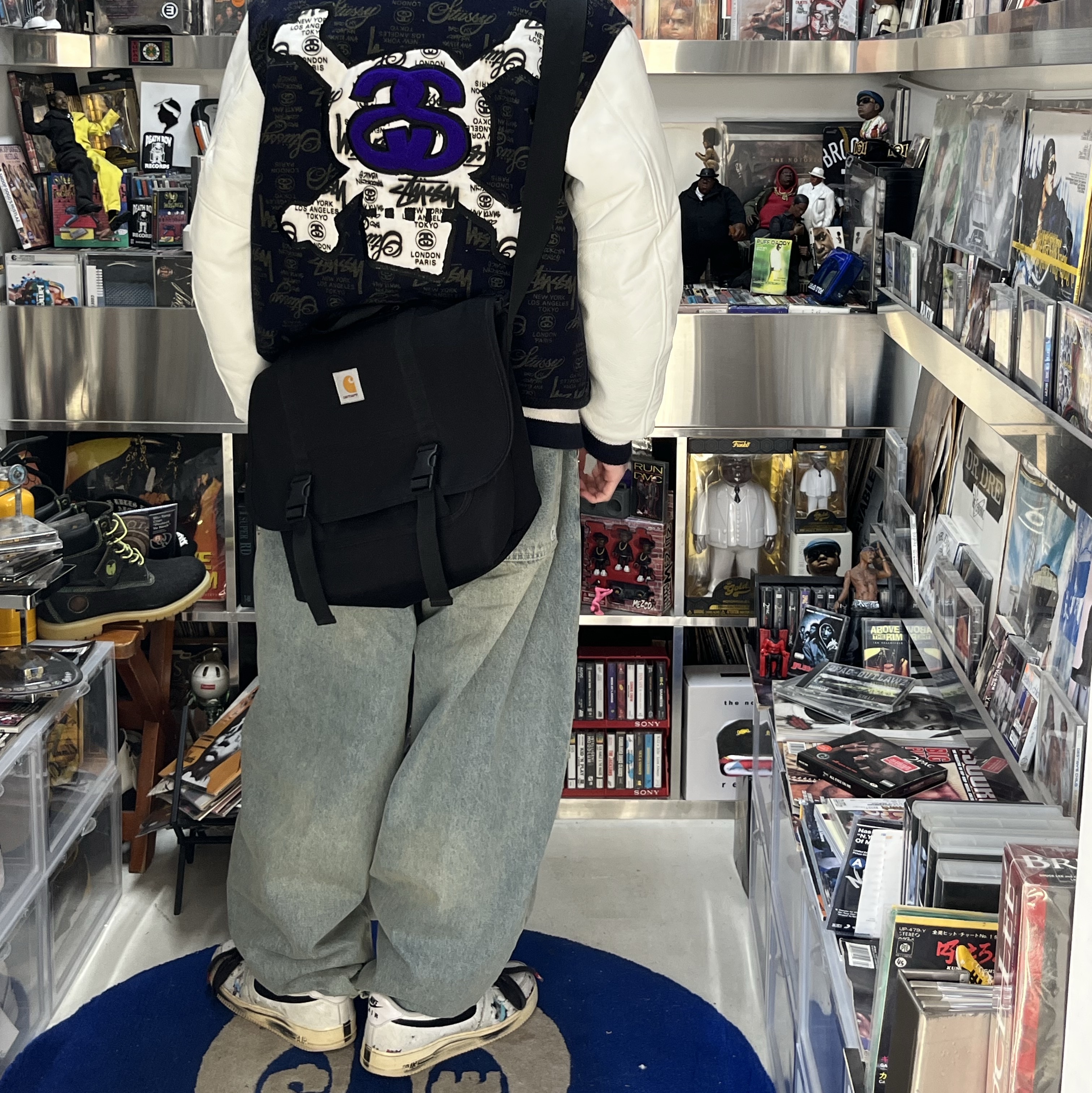 Nike x Peaceminusone Air Force 1 Low Para-Noise 2.0, Stussy 8 Ball Keychain Black 착용 스타일 - 1