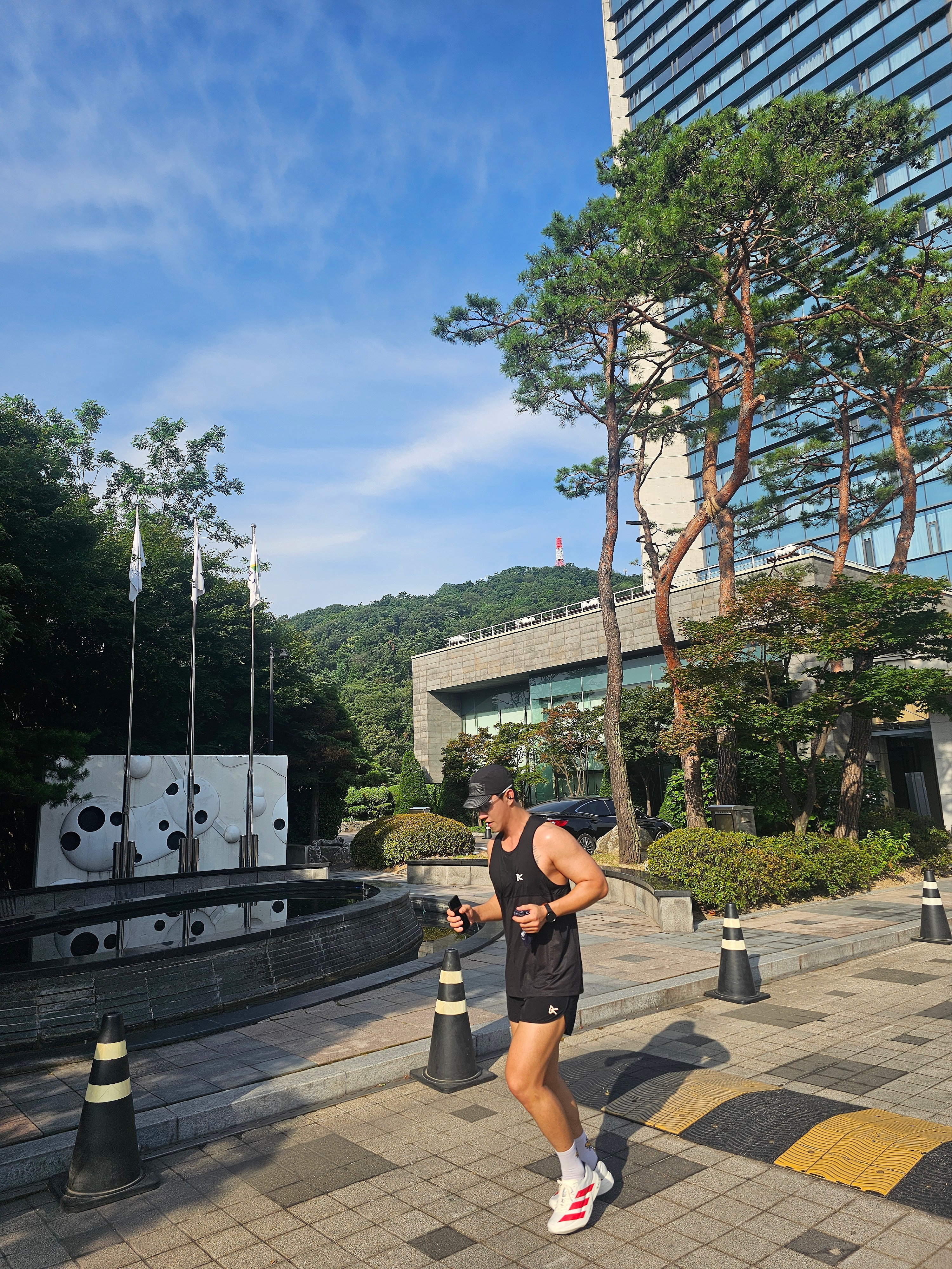 District Vision 5In Training Shorts Black, Adidas Adizero Adios Pro 4 Off White Better Scarlet 착용 스타일 - 2