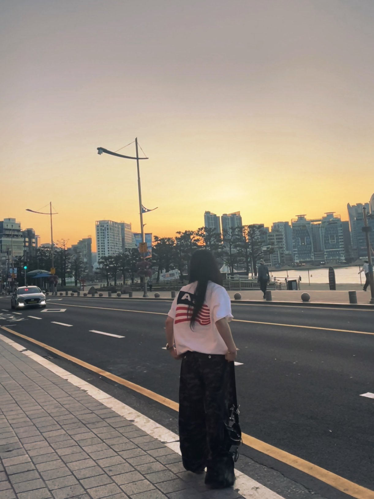 Onitsuka Tiger Mexico 66 Yellow Black 착용 스타일 - 1