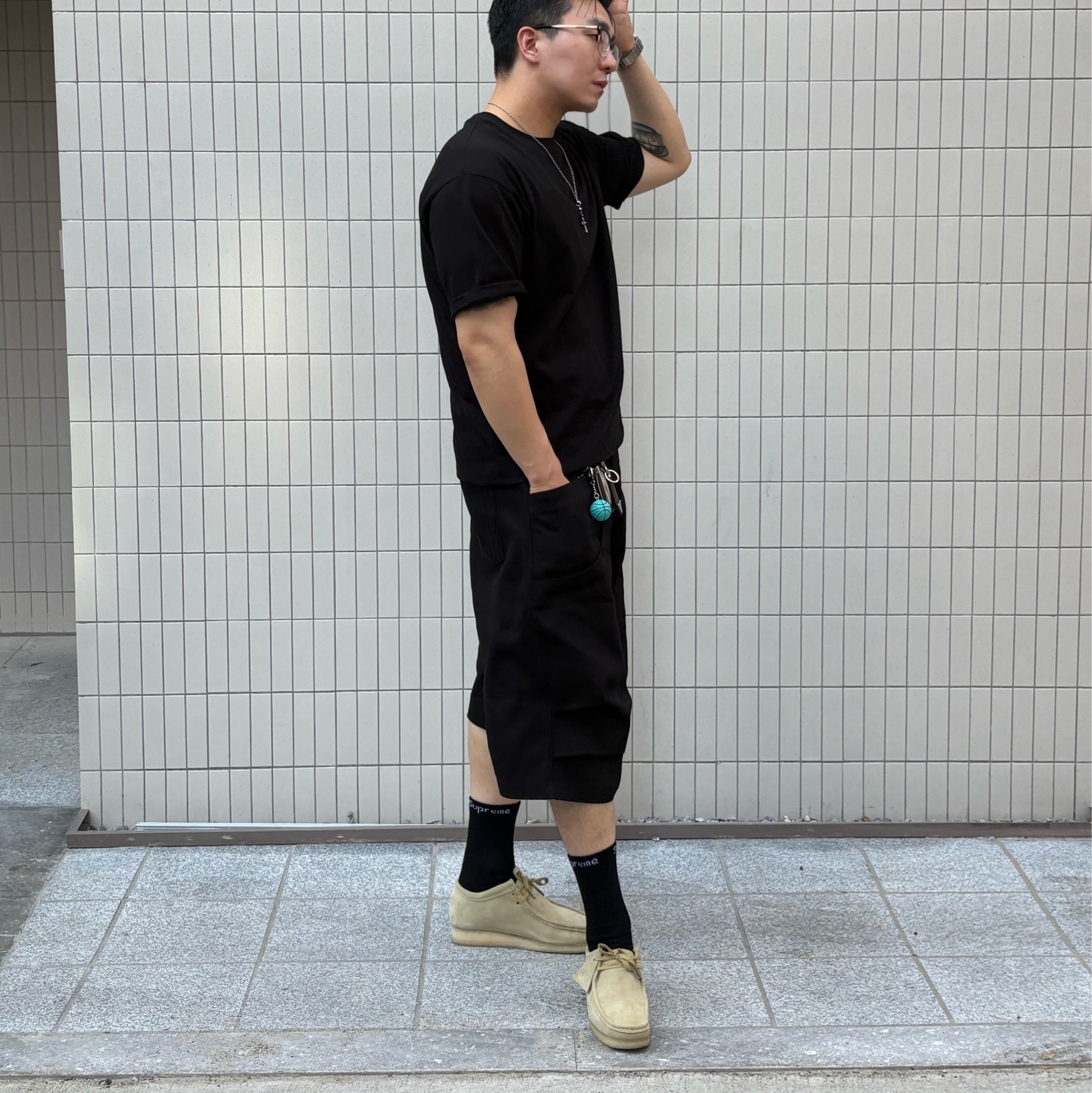 Clarks Wallabee Maple Suede - 25FW, Human Made Heart Carabiner Silver 착용 스타일 - 3