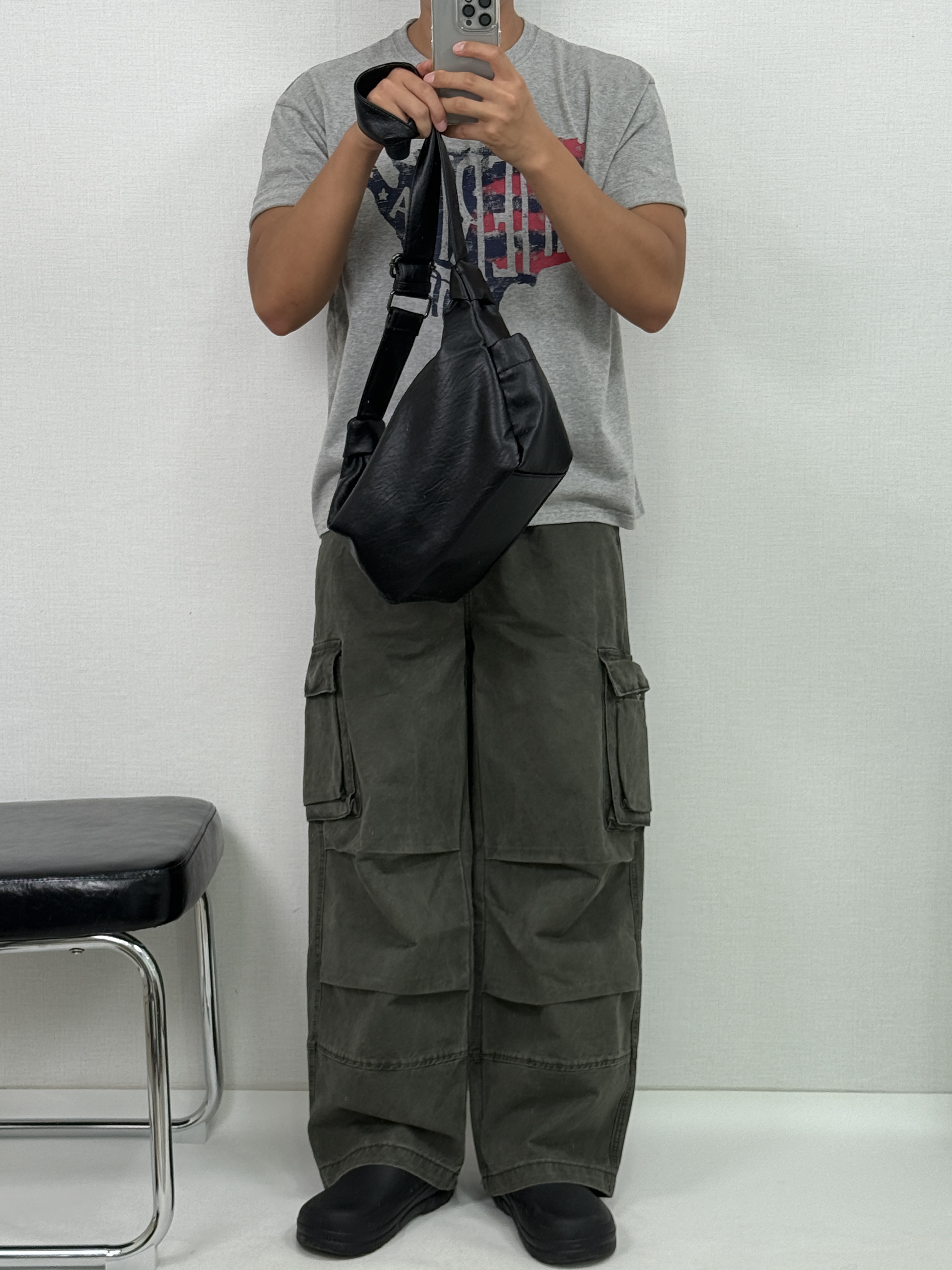 Oofos OOCloog Black 착용 스타일 - 2
