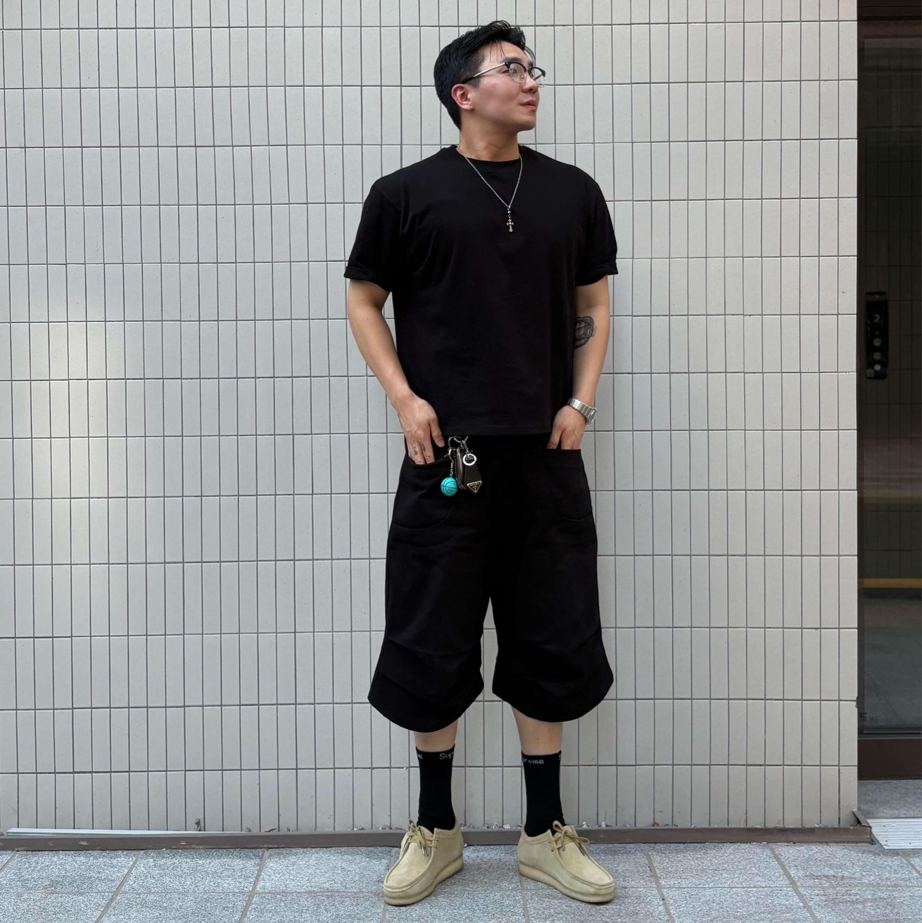 Clarks Wallabee Maple Suede - 25FW, Human Made Heart Carabiner Silver 착용 스타일 - 2